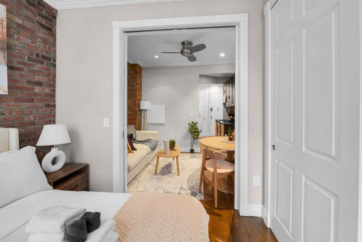 Apartment Boutique Style 2br Haven Sleeps 5 Heart Of Les *