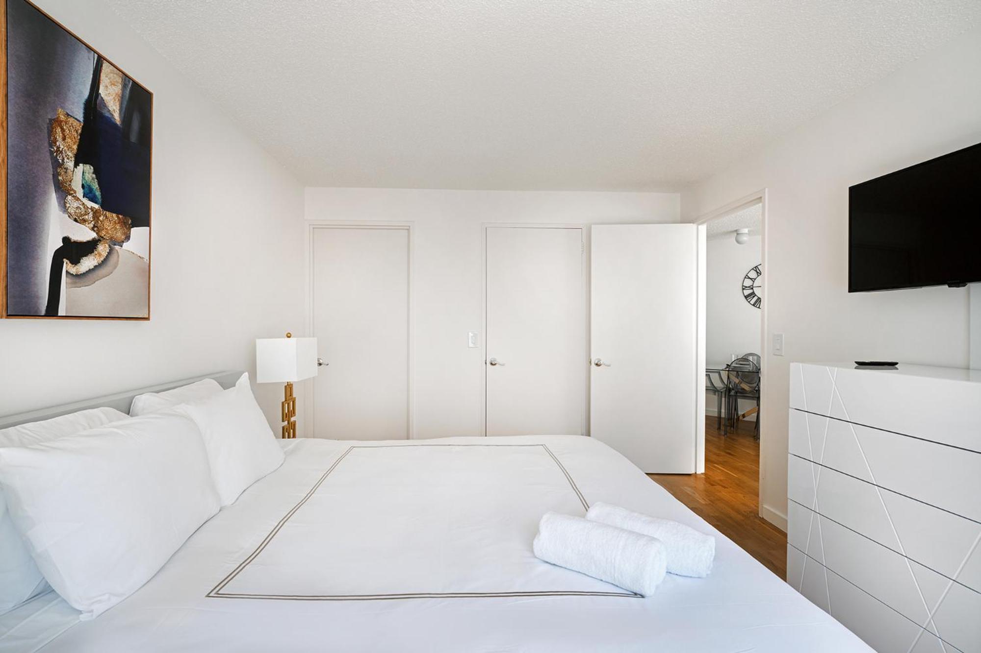 Stunning For 4 2 Bedrooms 2 Bath * New York