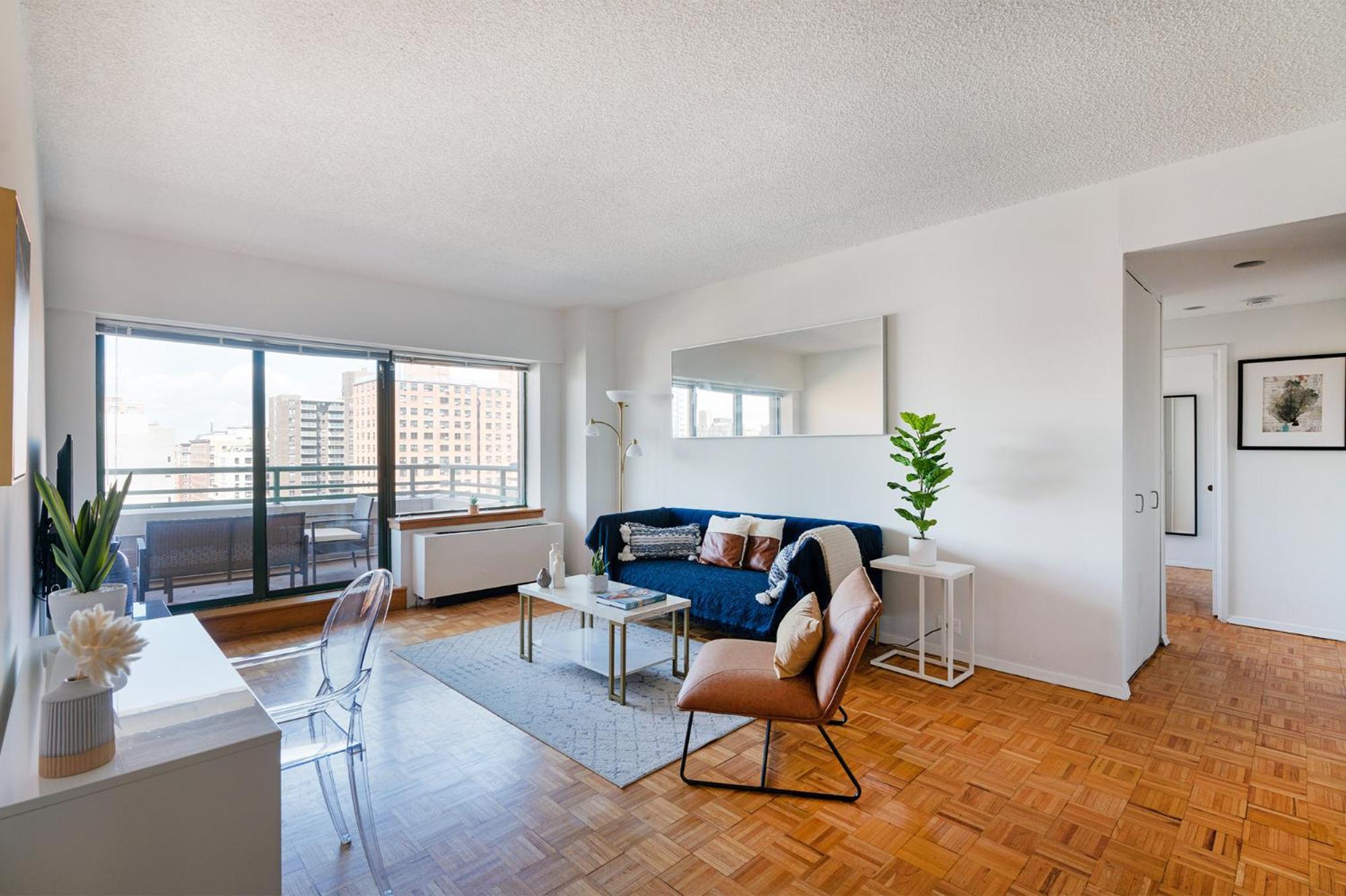 Sunny 3 Bedroom 1 Bath In Nyc Apartment New York