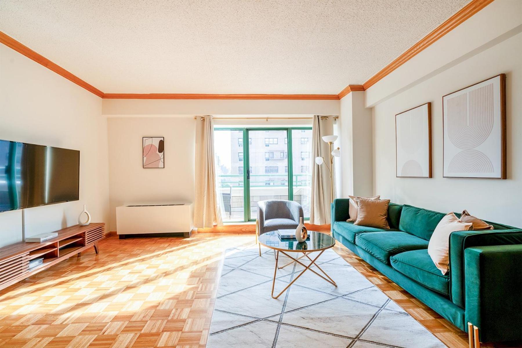 Apartment Contemporary 2 Bed 2 Bath Bright And Sunny New York