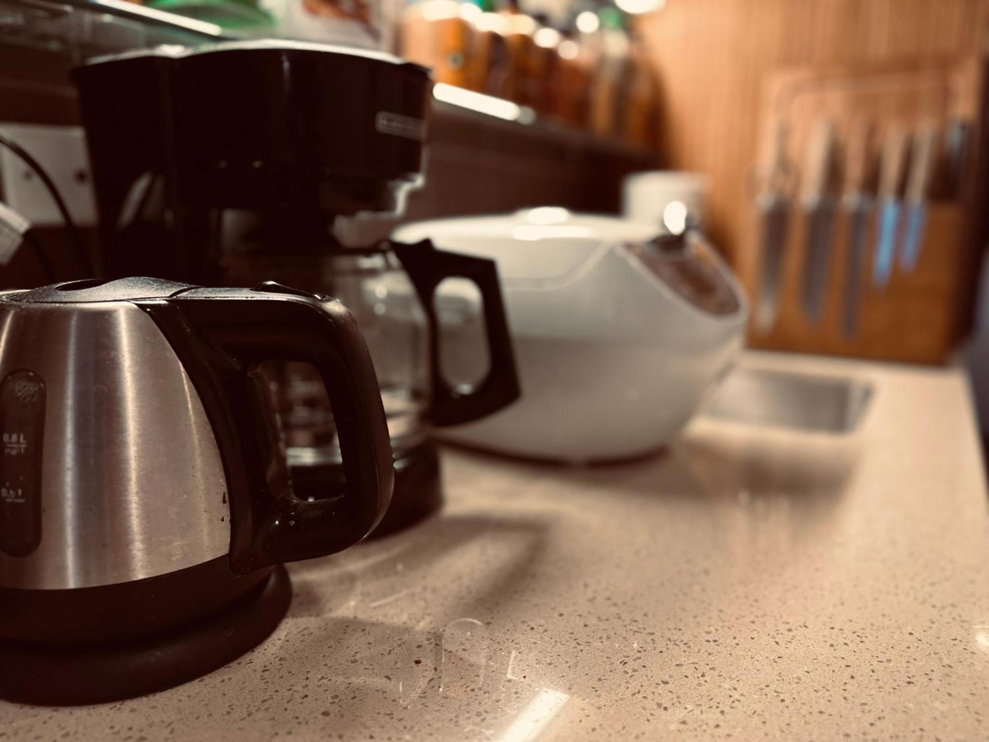 Entire Luxury Midtown With Pool, Gym, And Sauna Apartment *