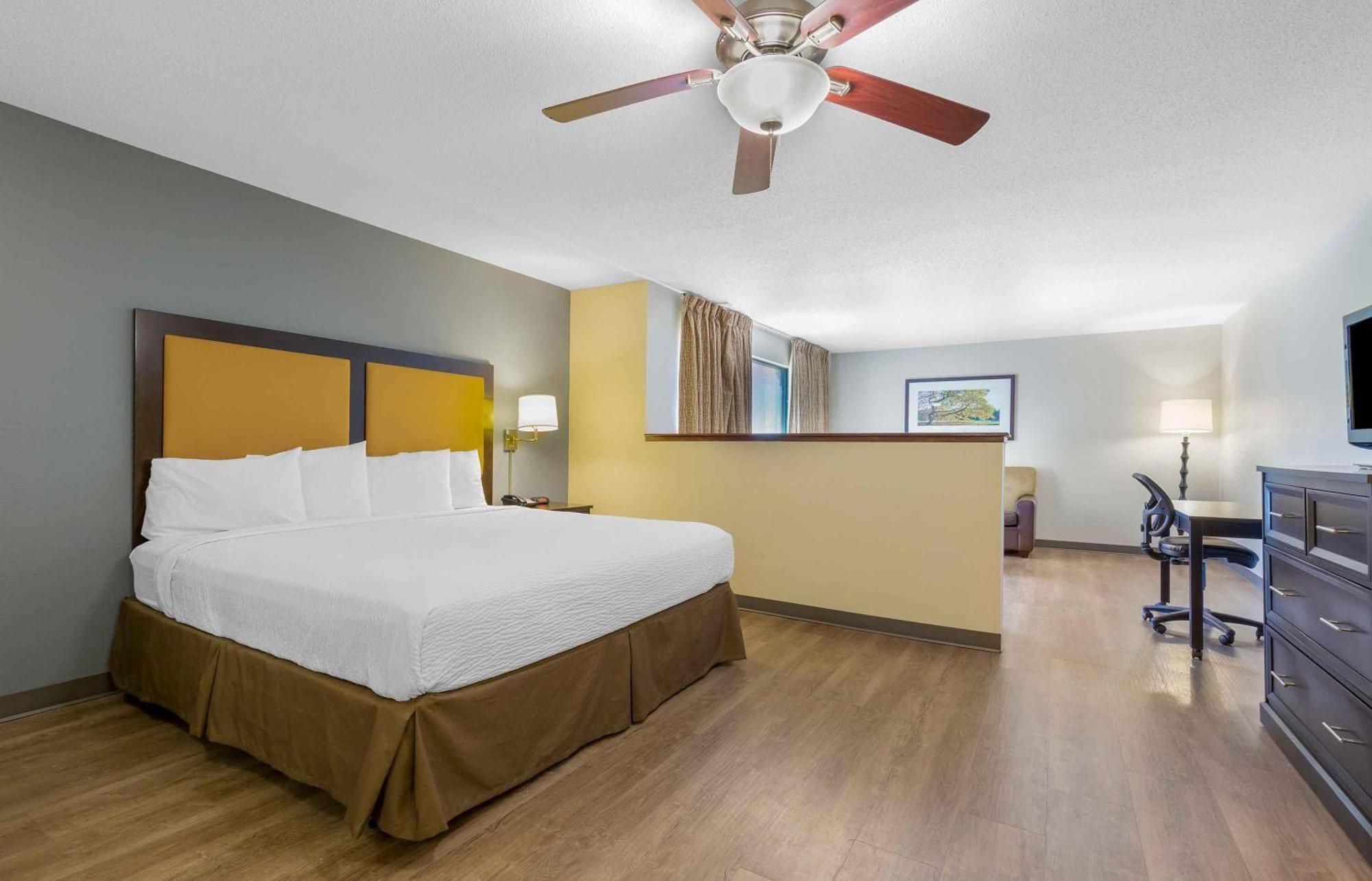 Hotel Extended America - - Laguardia Airport