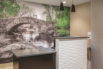 La Quinta By Wyndham Park Hotel