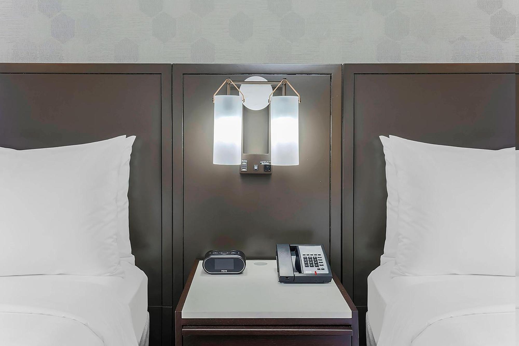 Laguardia Airport Marriott 4* New York