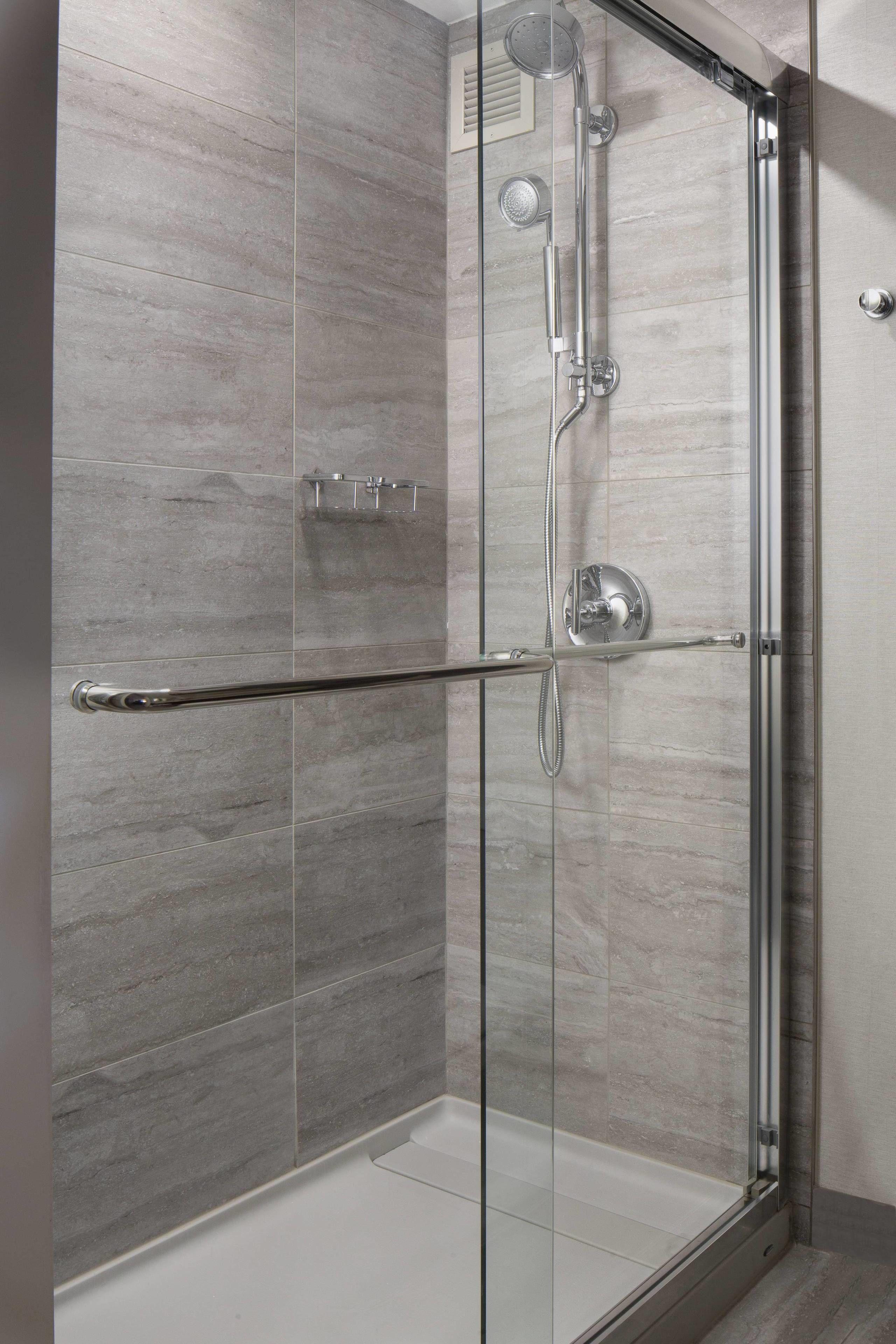 Laguardia Airport Marriott 4*