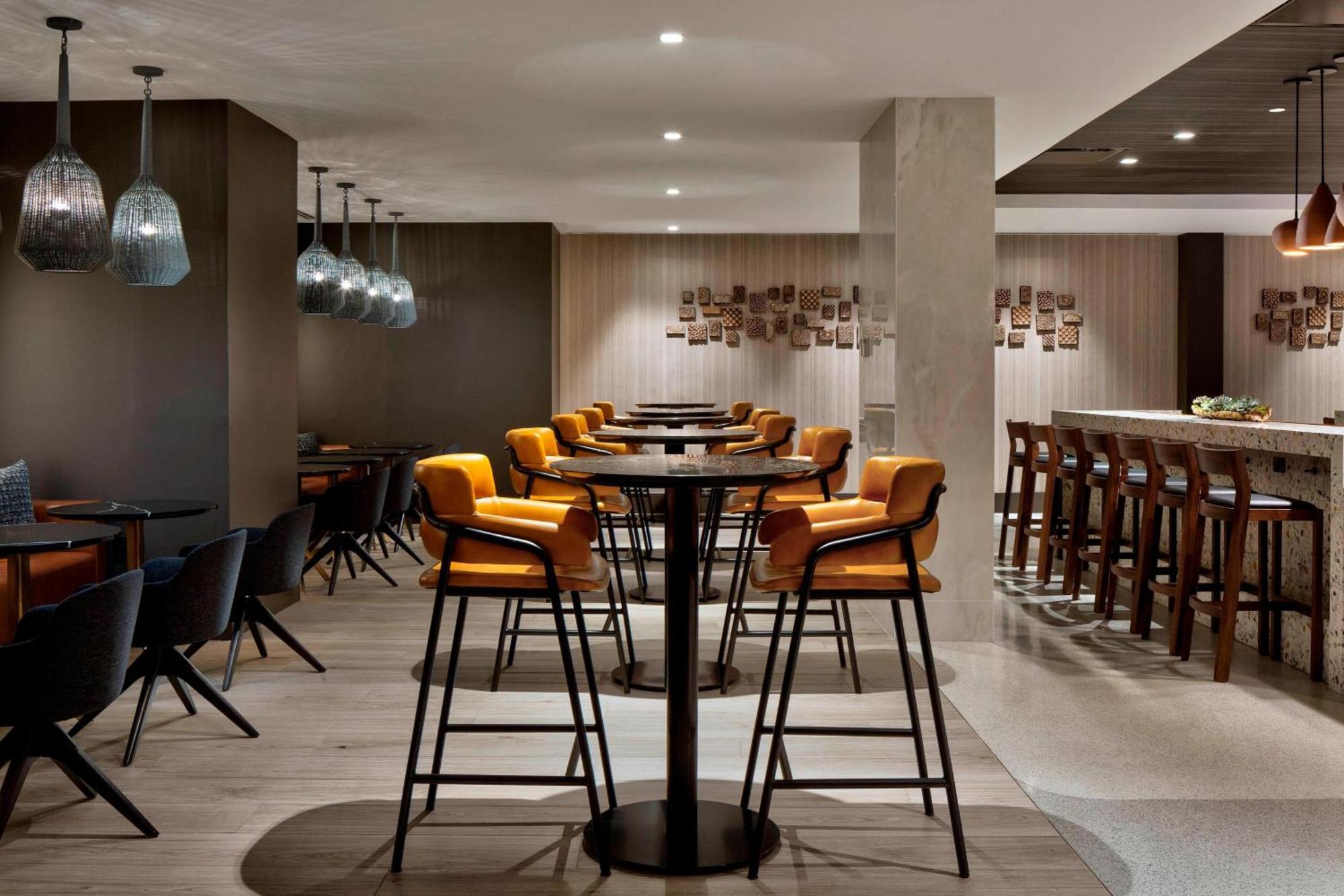 Laguardia Airport Marriott Hotel