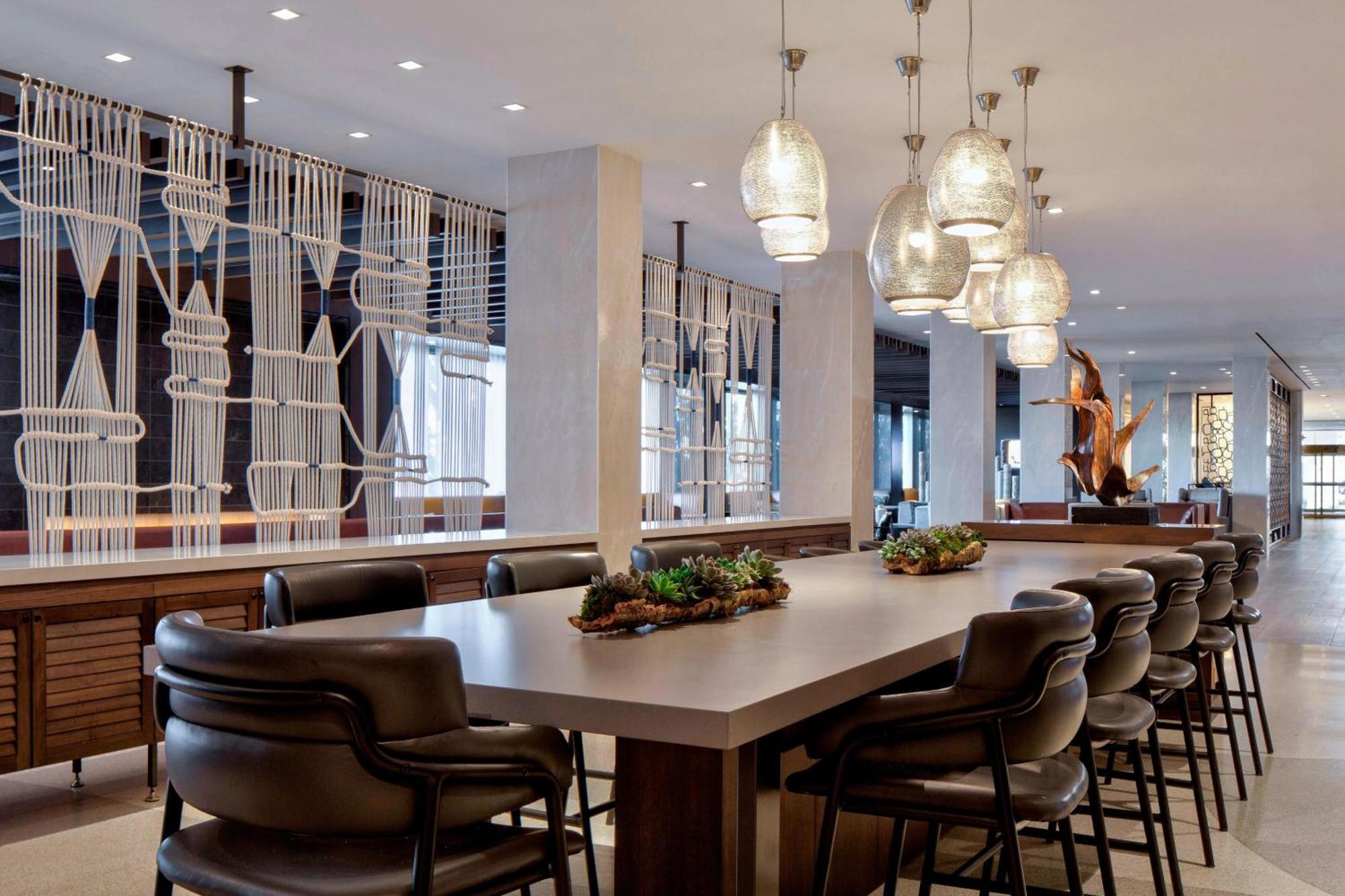 Laguardia Airport Marriott New York