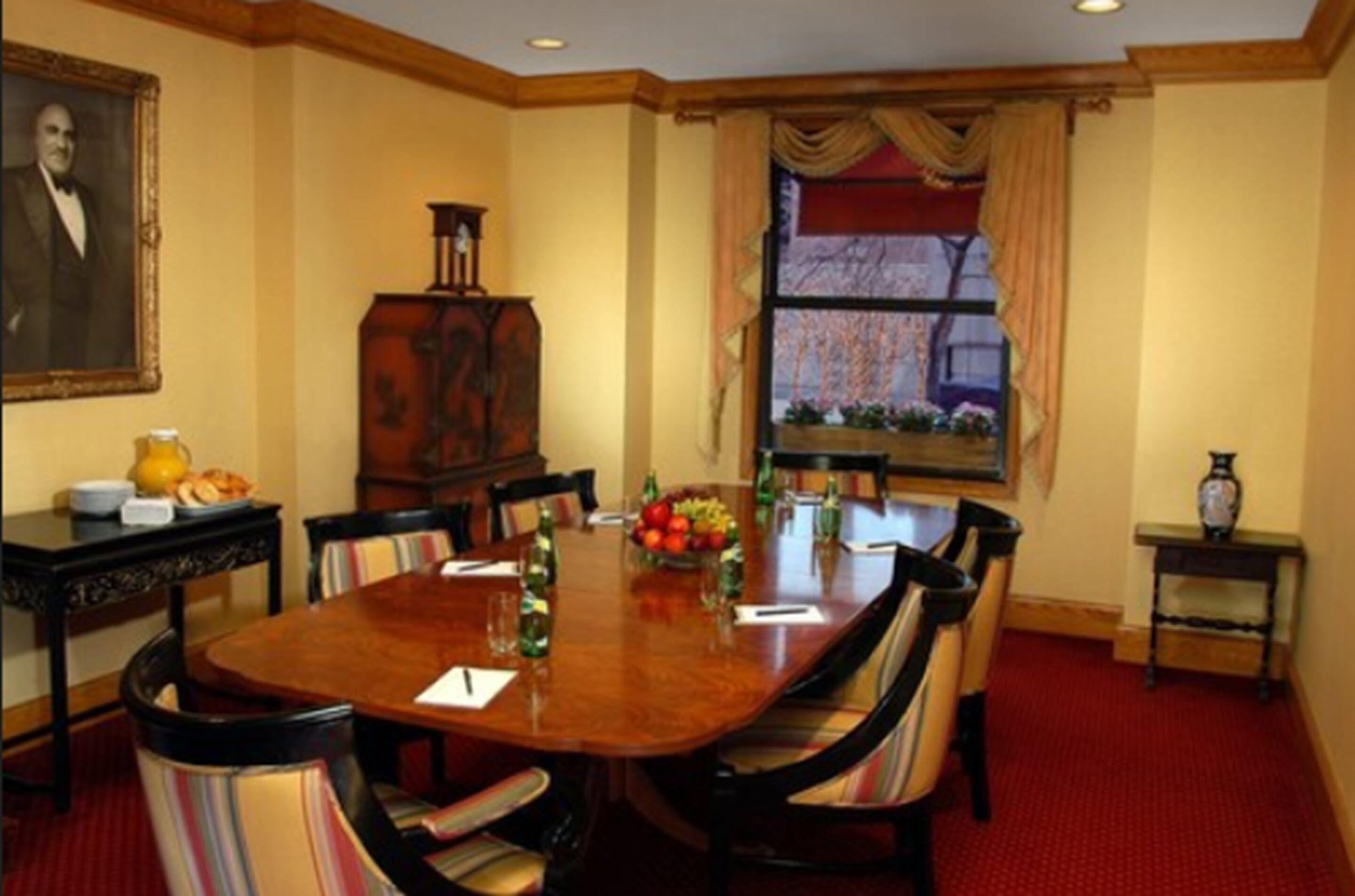 Elysee By Library Collection Hotel 4*