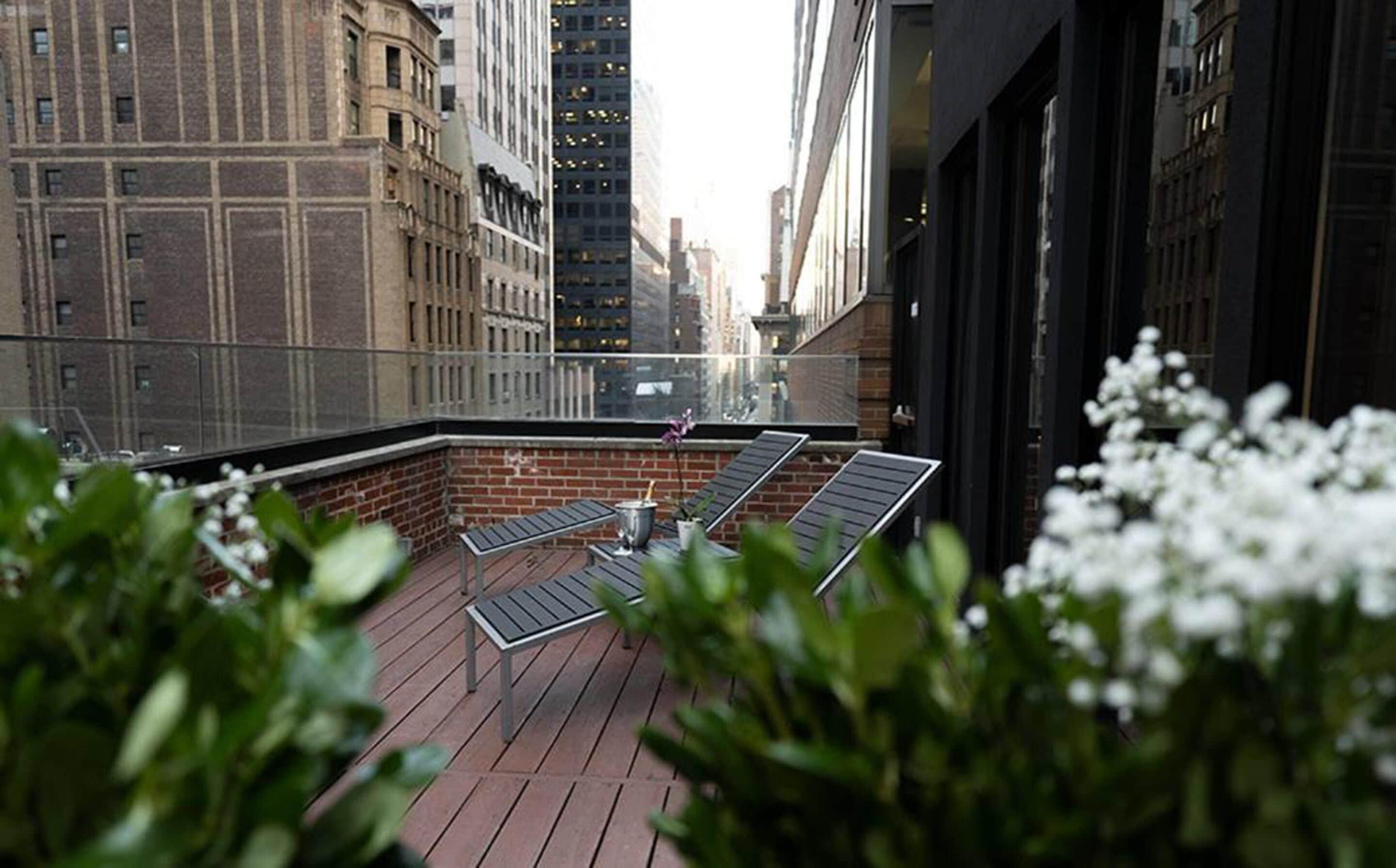 Night By Sb At Times Square Hotel New York