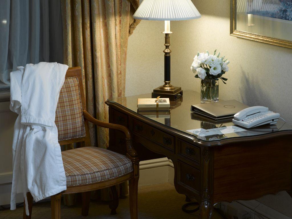 The Sherry Netherland 5*