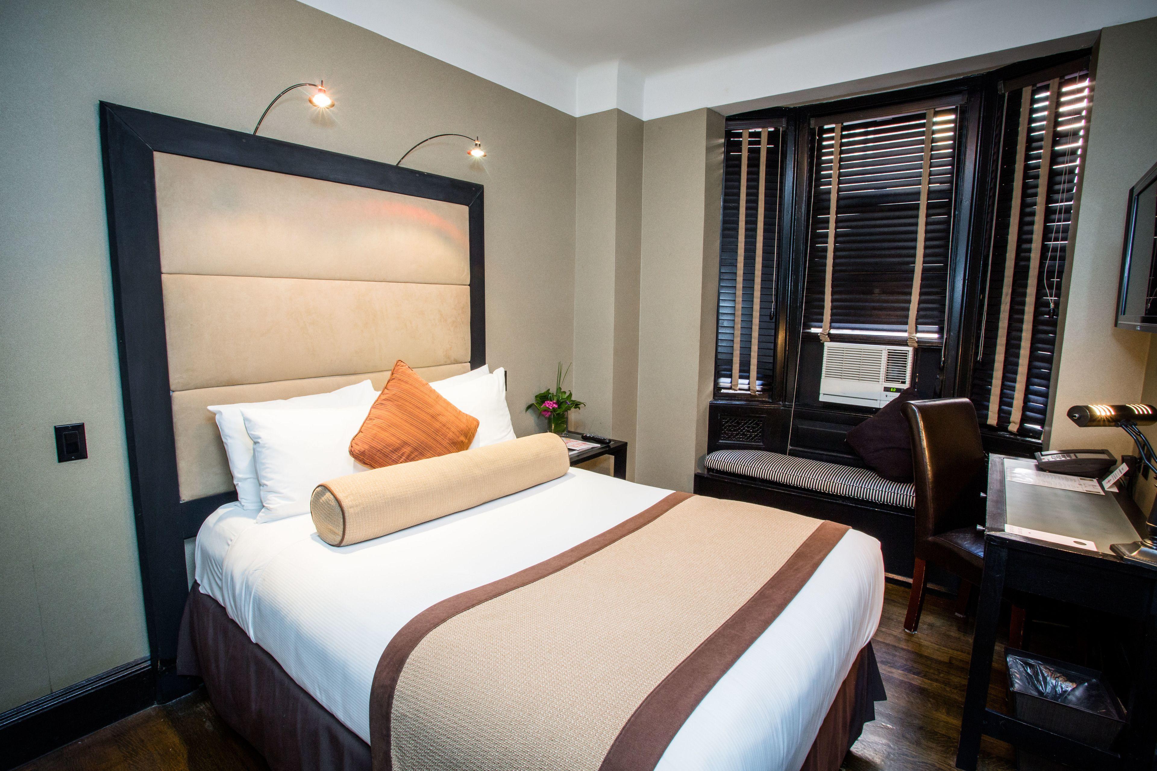 Aparthotel Mansfield 3*