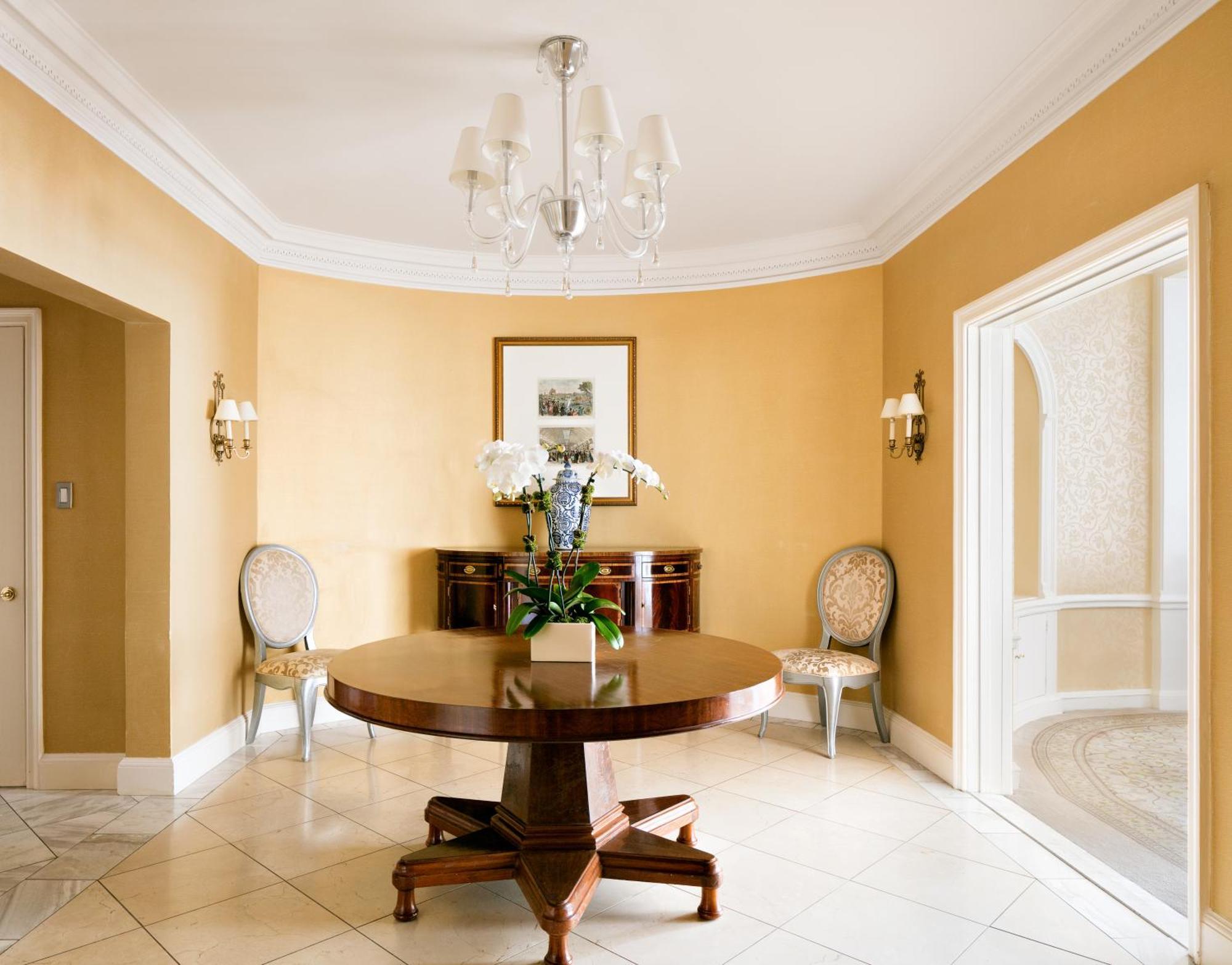 The Pierre, A Taj Hotel, 5*