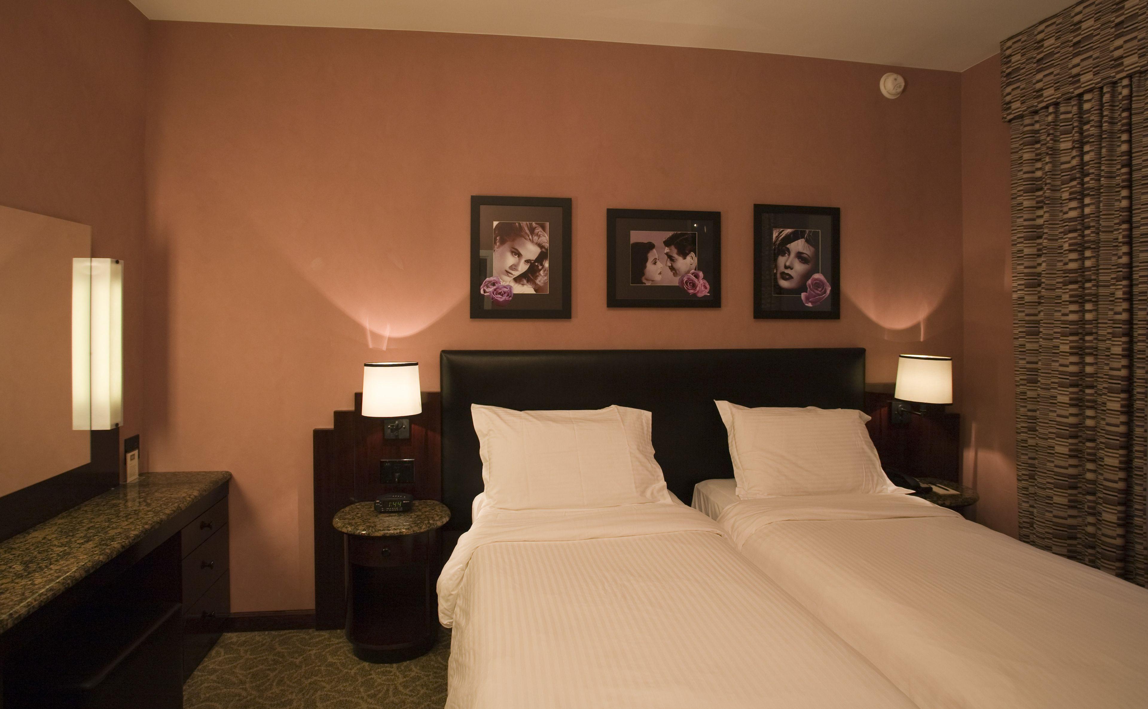 Washington Square Hotel 4*
