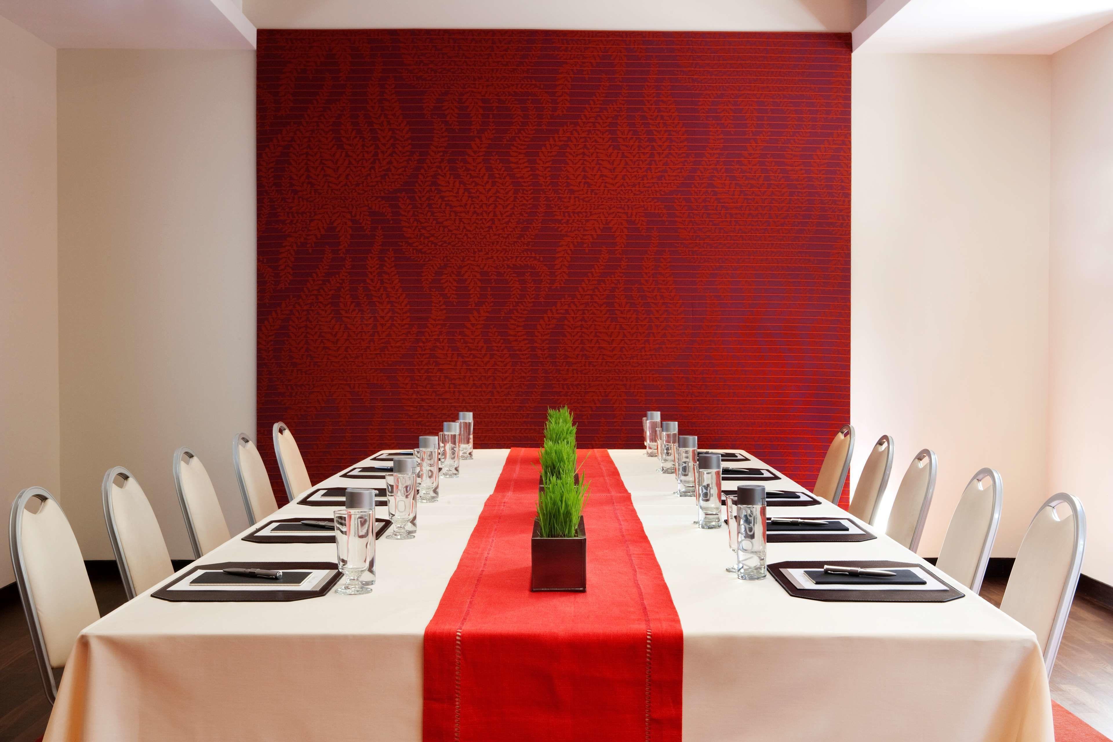 The Shelburne Sonesta Hotel 4*