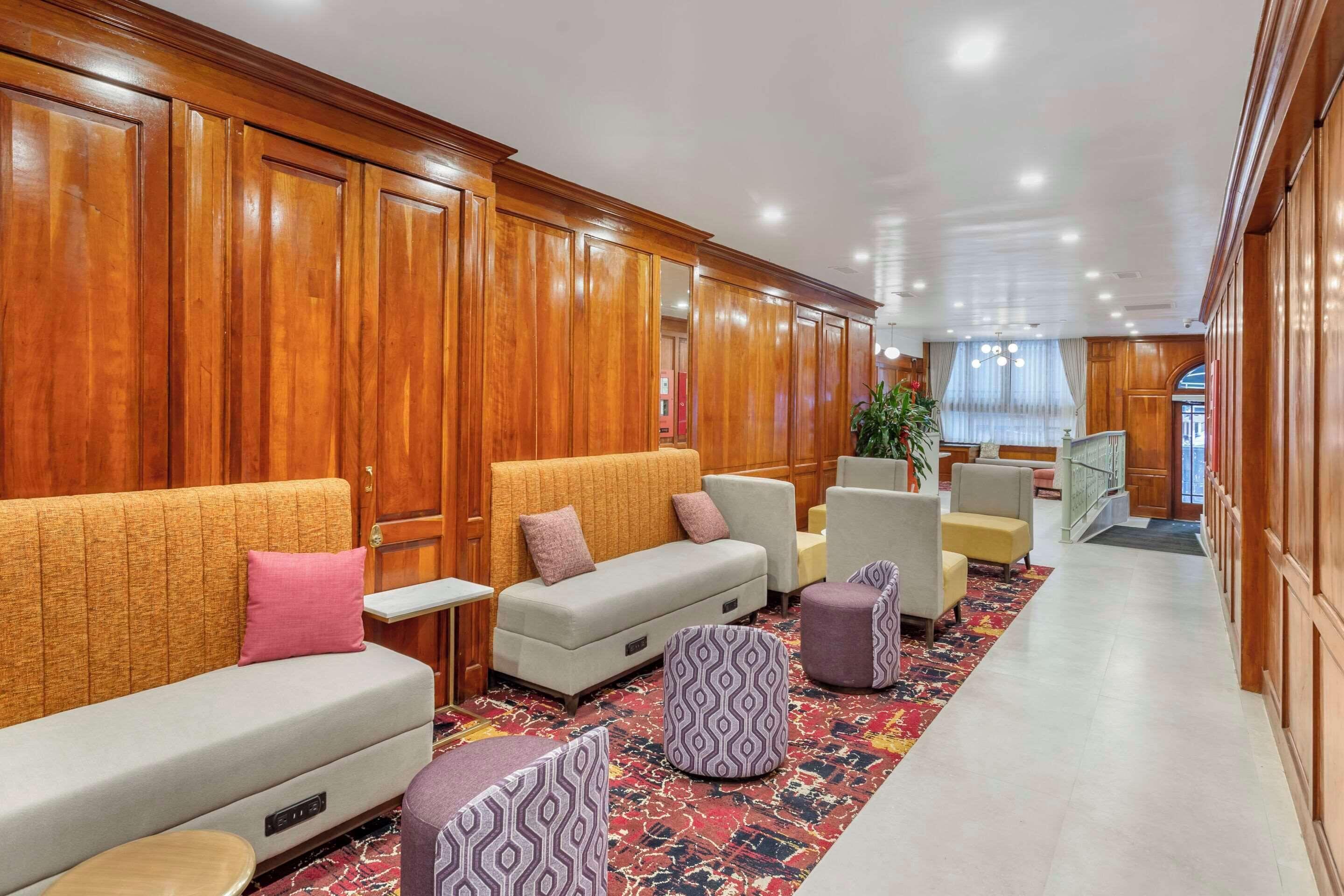 The Mayfair Times Square, An Ascend Collection Hotel New York