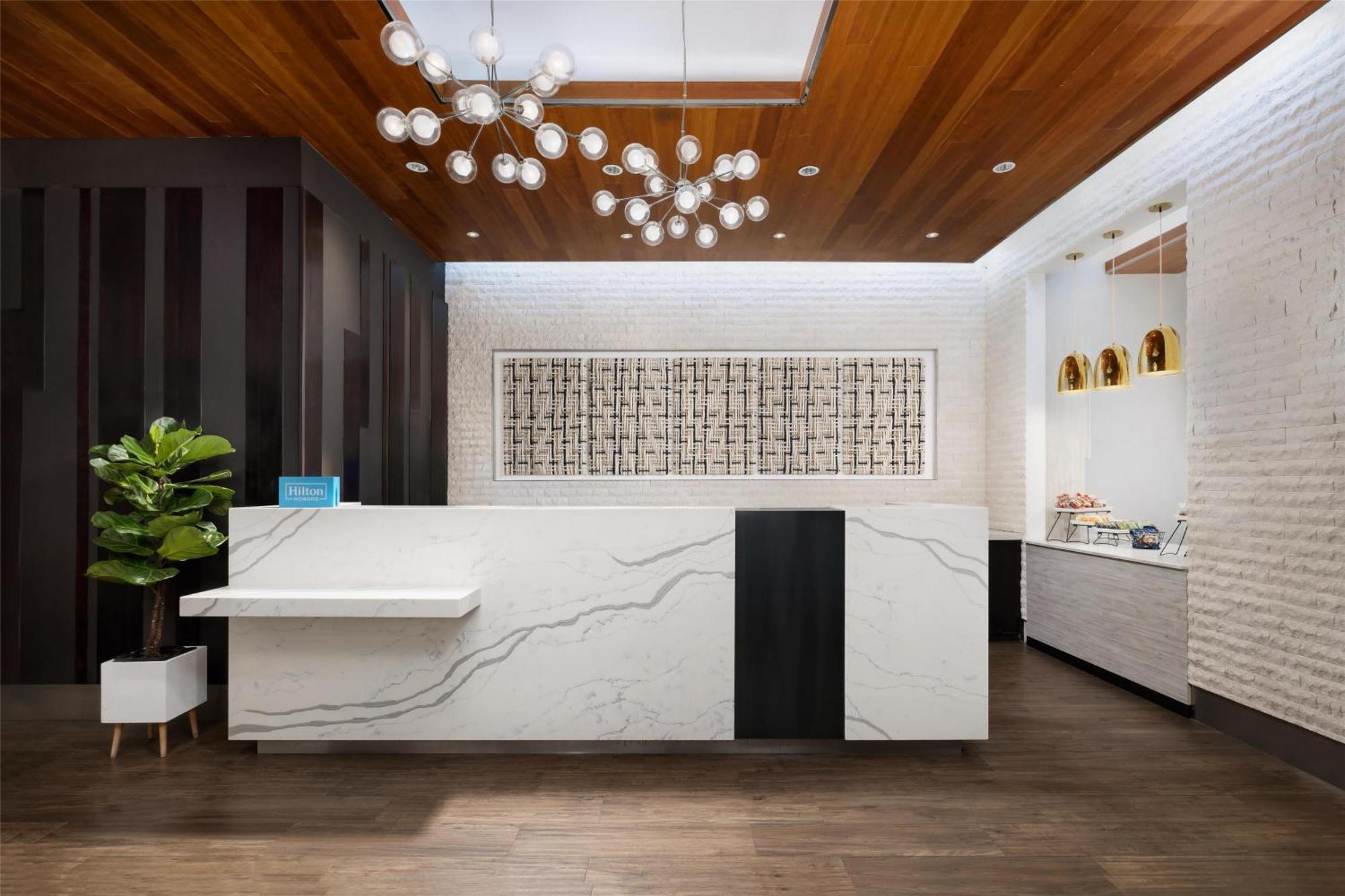 Hilton Garden - Times Square 3*