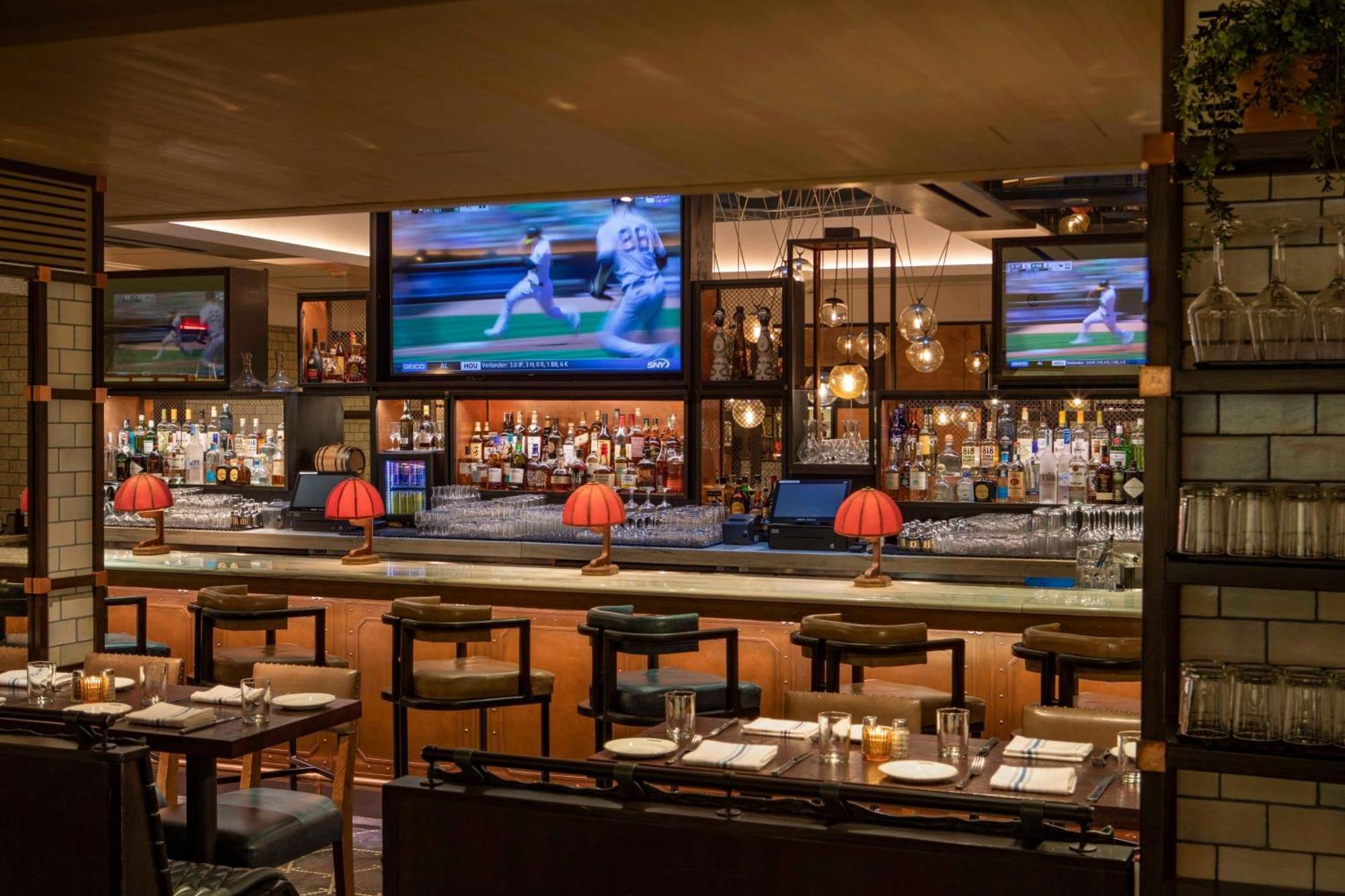 Hotel Moxy Nyc Times Square New York