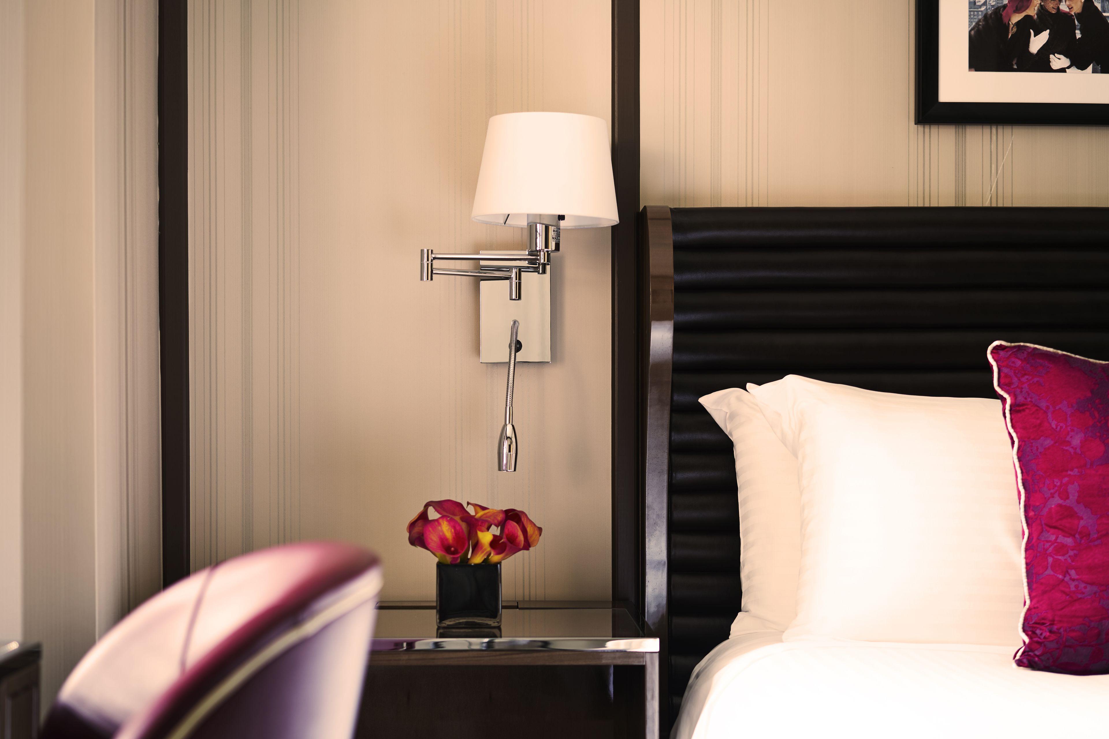The Iroquois Times Square, A Small Luxury Hotel 5* New York