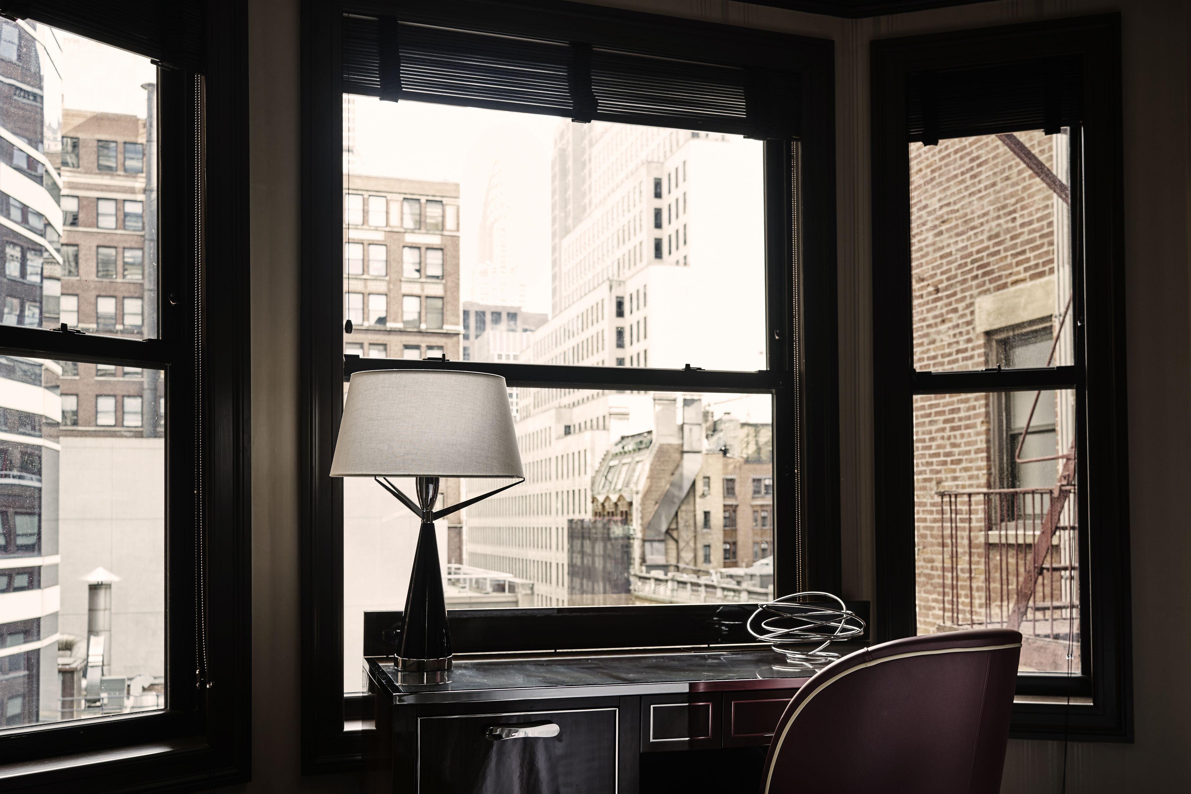 The Iroquois Times Square, A Small Luxury Hotel 5*