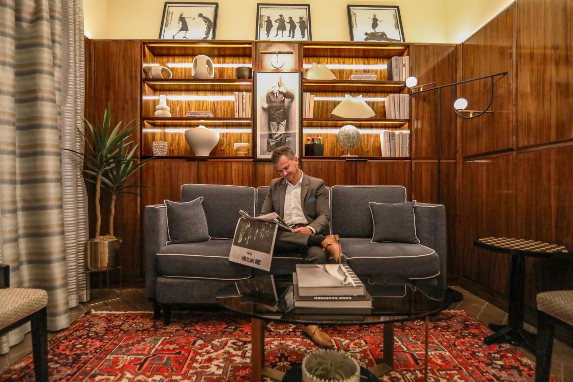 The Iroquois Times Square, A Small Luxury Hotel Hotel New York