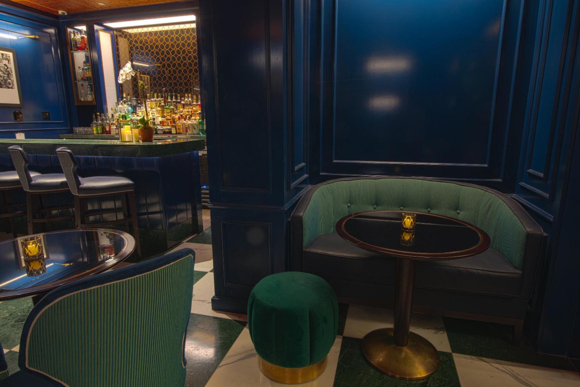 Iroquois Times Square New York