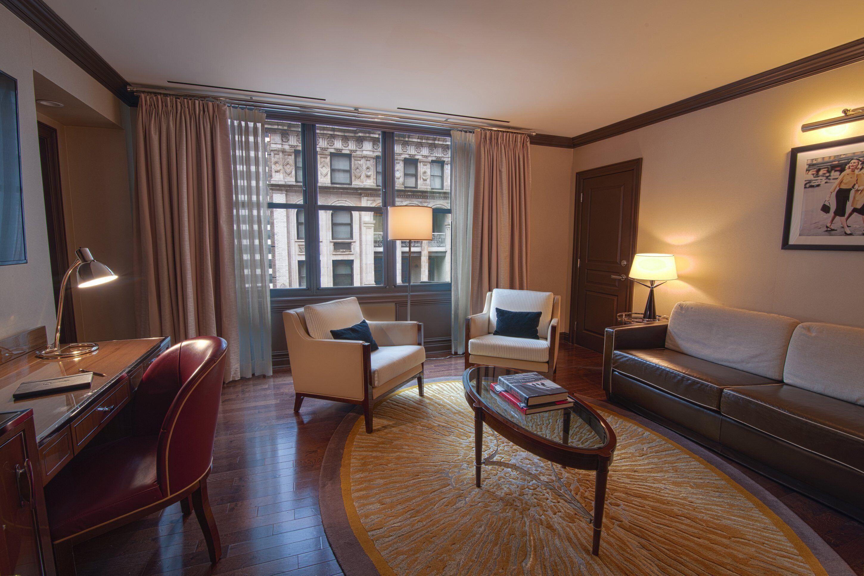 Hotel The Iroquois Times Square, A Small Luxury Hotel New York