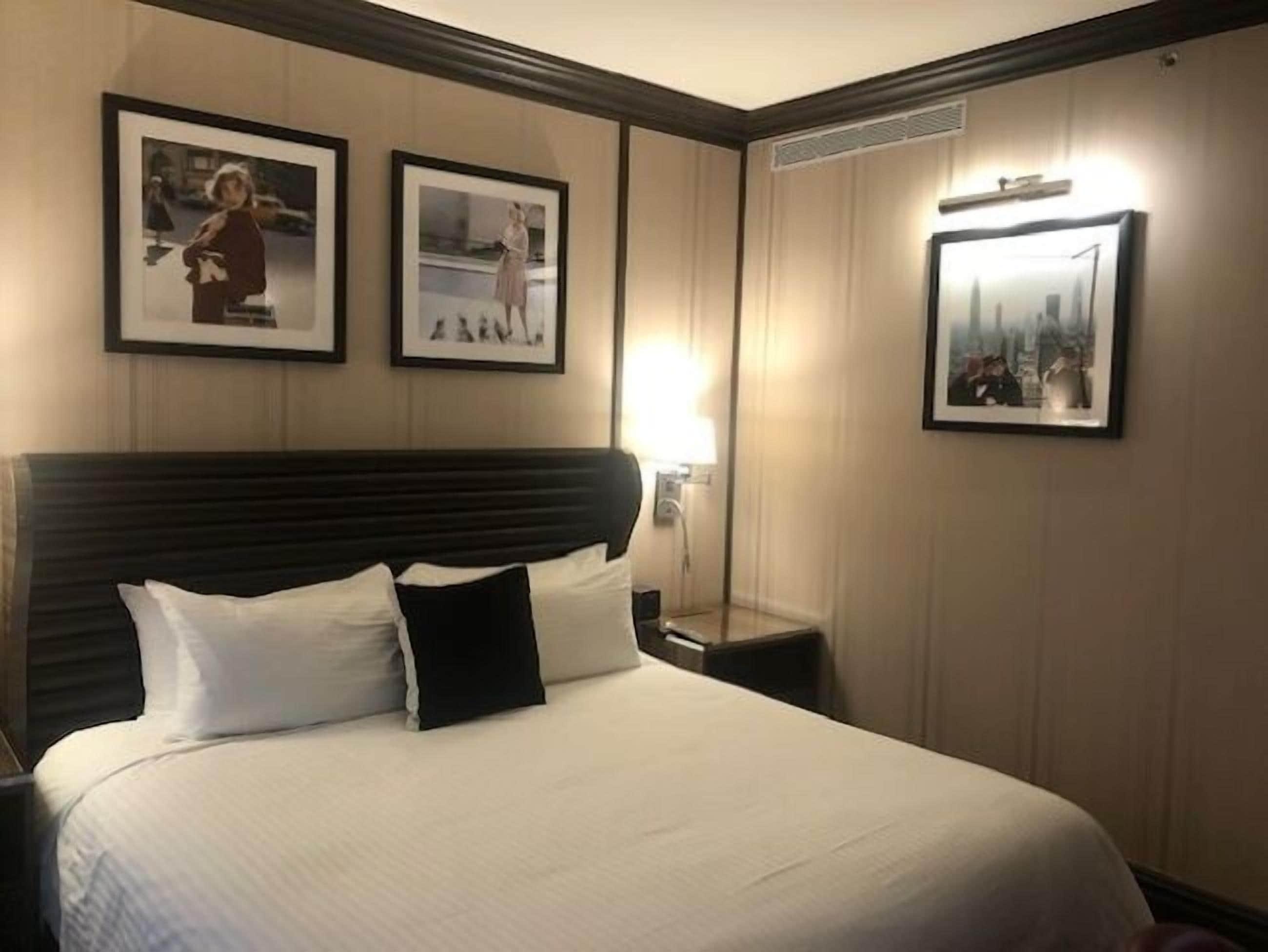 Hotel The Iroquois Times Square, A Small Luxury Hotel New York