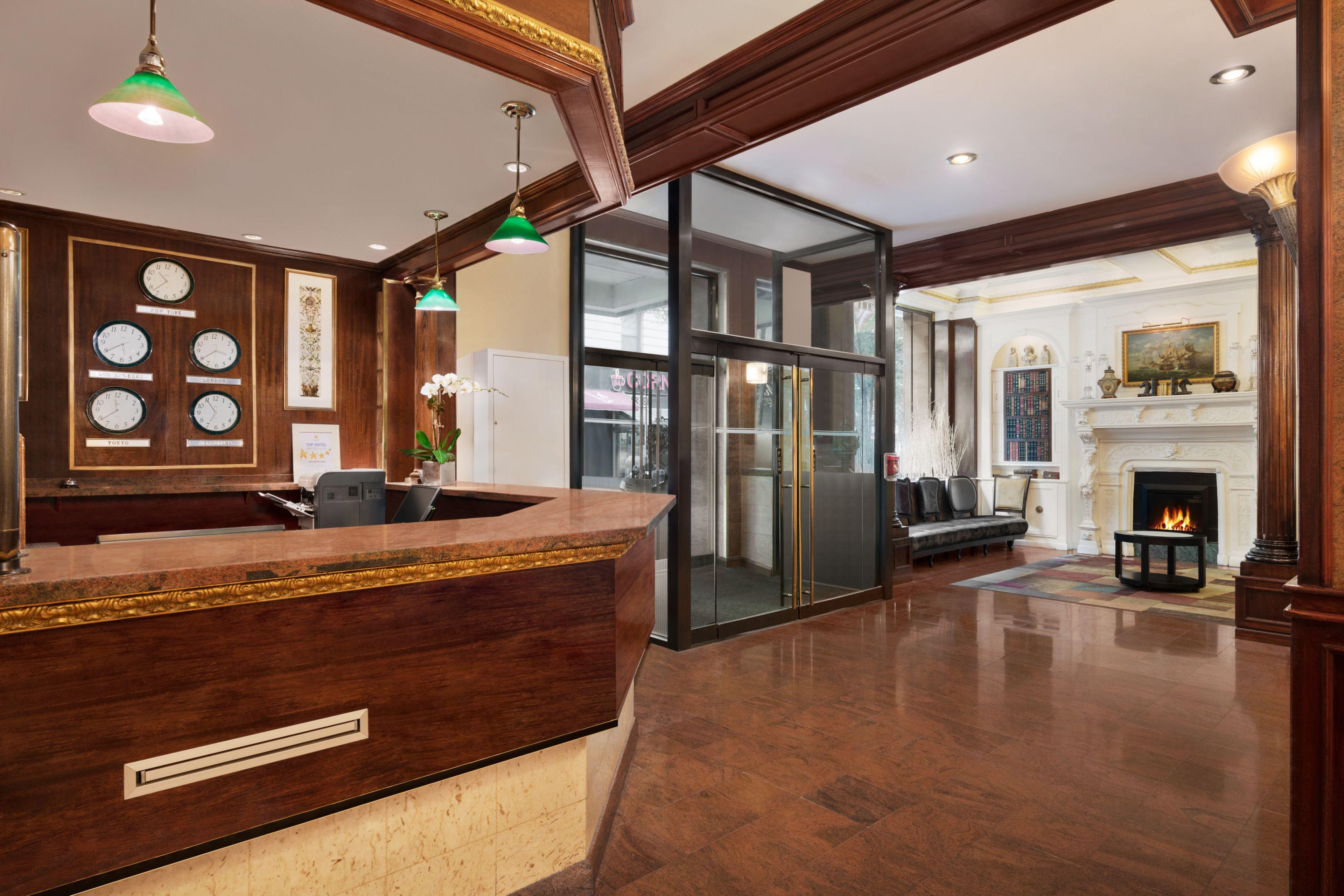 Hotel Night Broadway New York