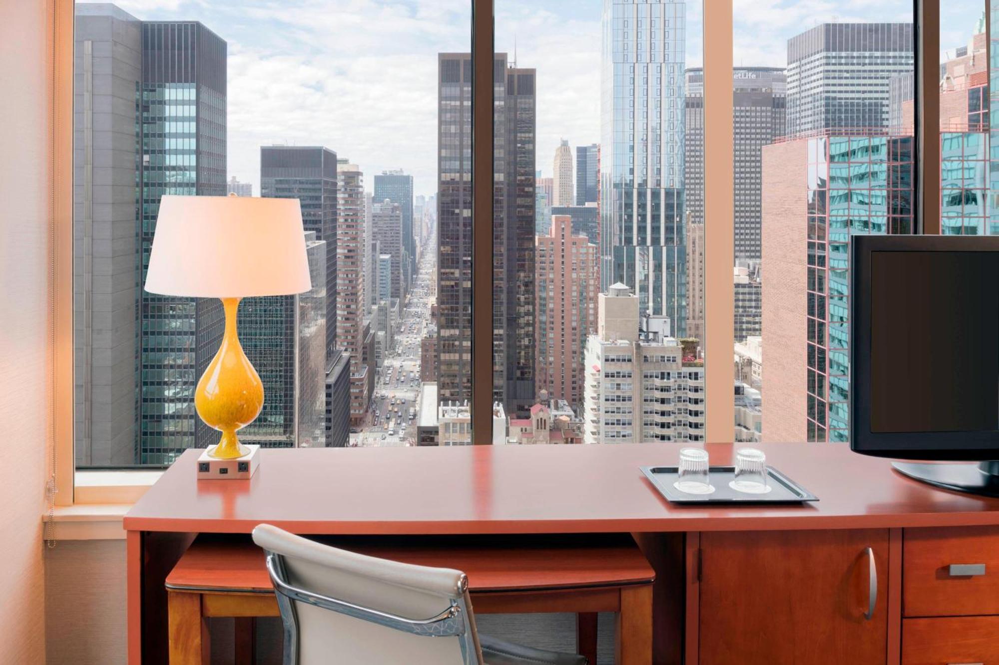 Courtyard Manhattan/midtown East Hotel