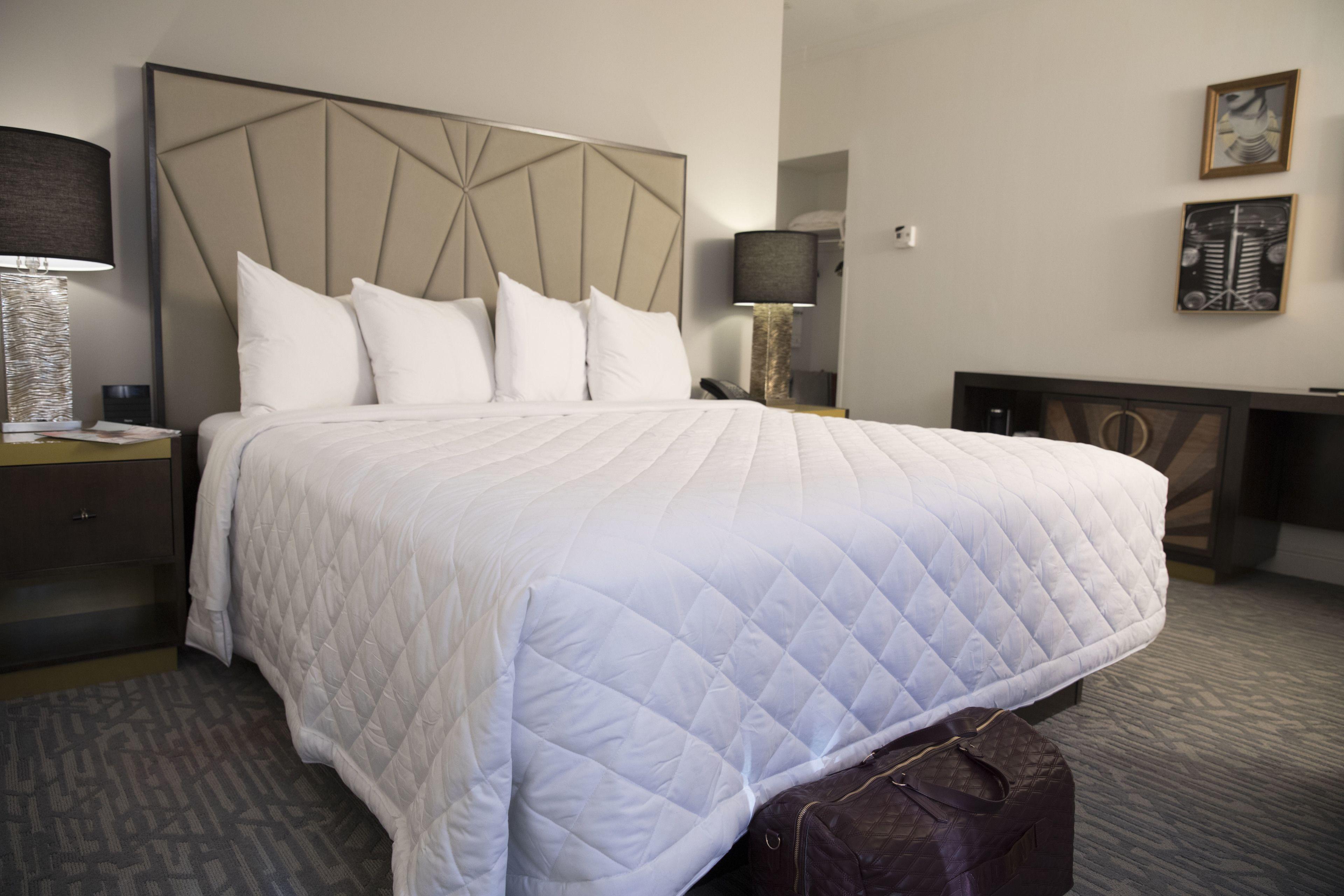 Martinique On Broadway, Curio Collection By Hilton Hotel New York