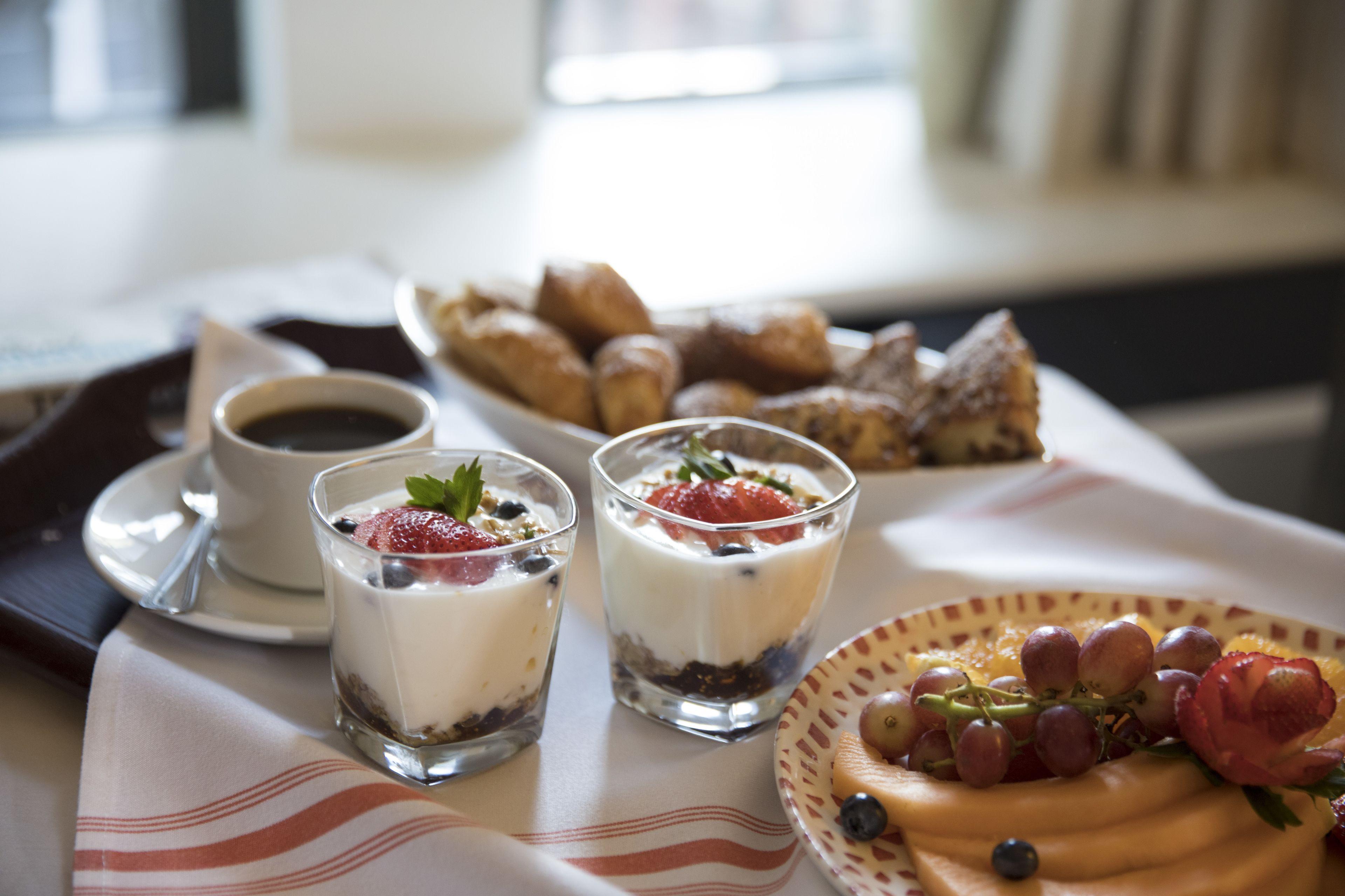 Martinique On Broadway, Curio Collection By Hilton Hotel 4*