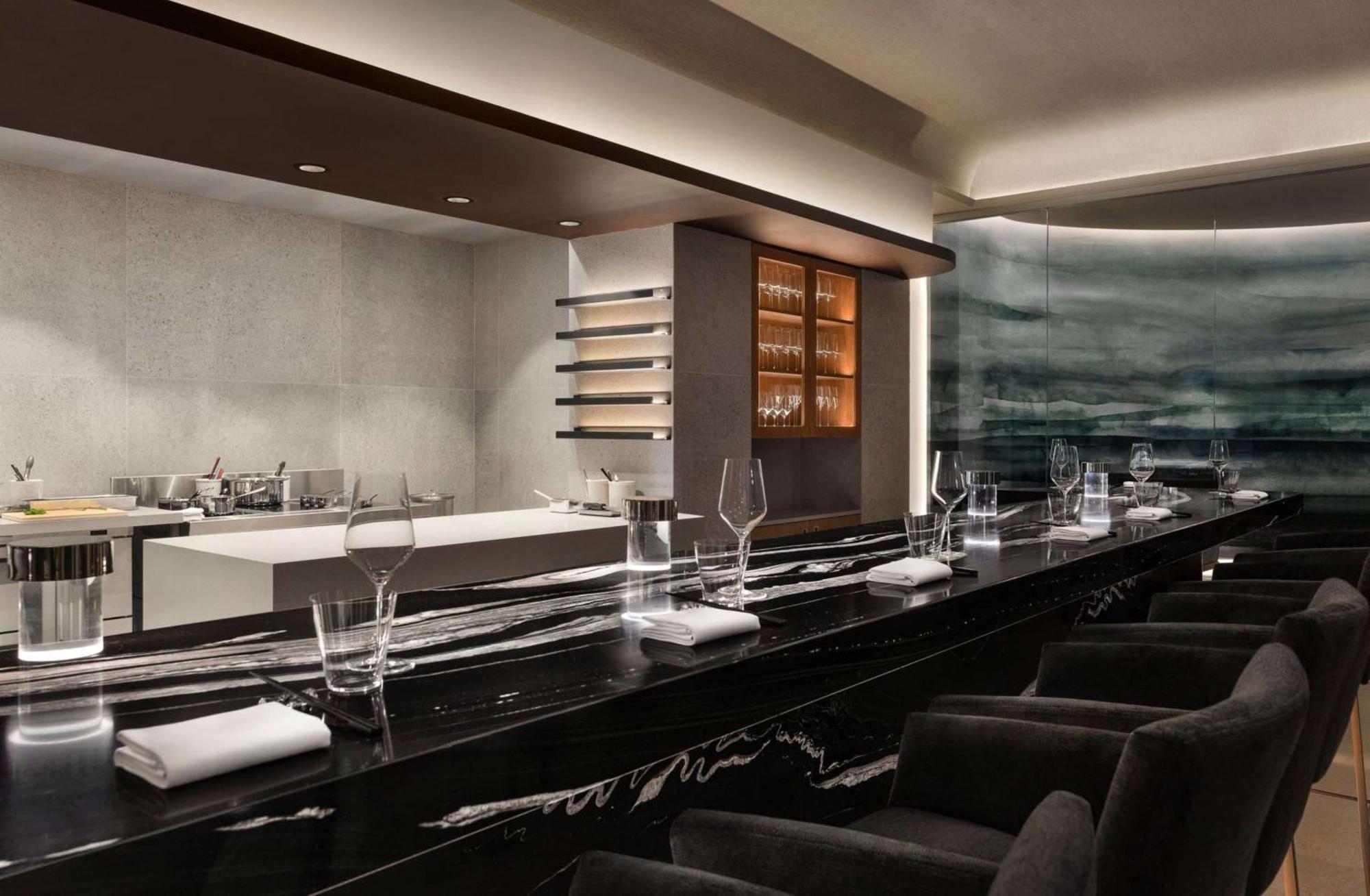 Martinique On Broadway, Curio Collection By Hilton Hotel New York