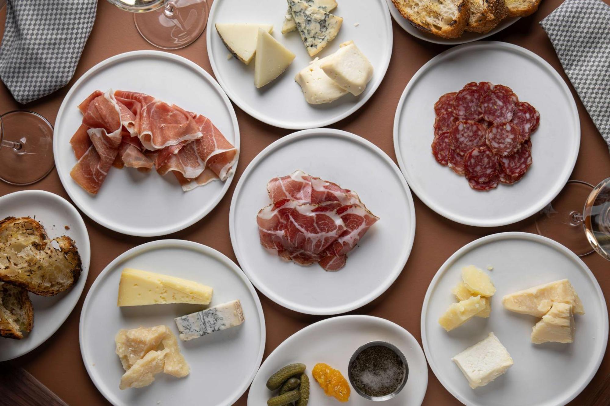 Martinique On Broadway, Curio Collection By Hilton 4*