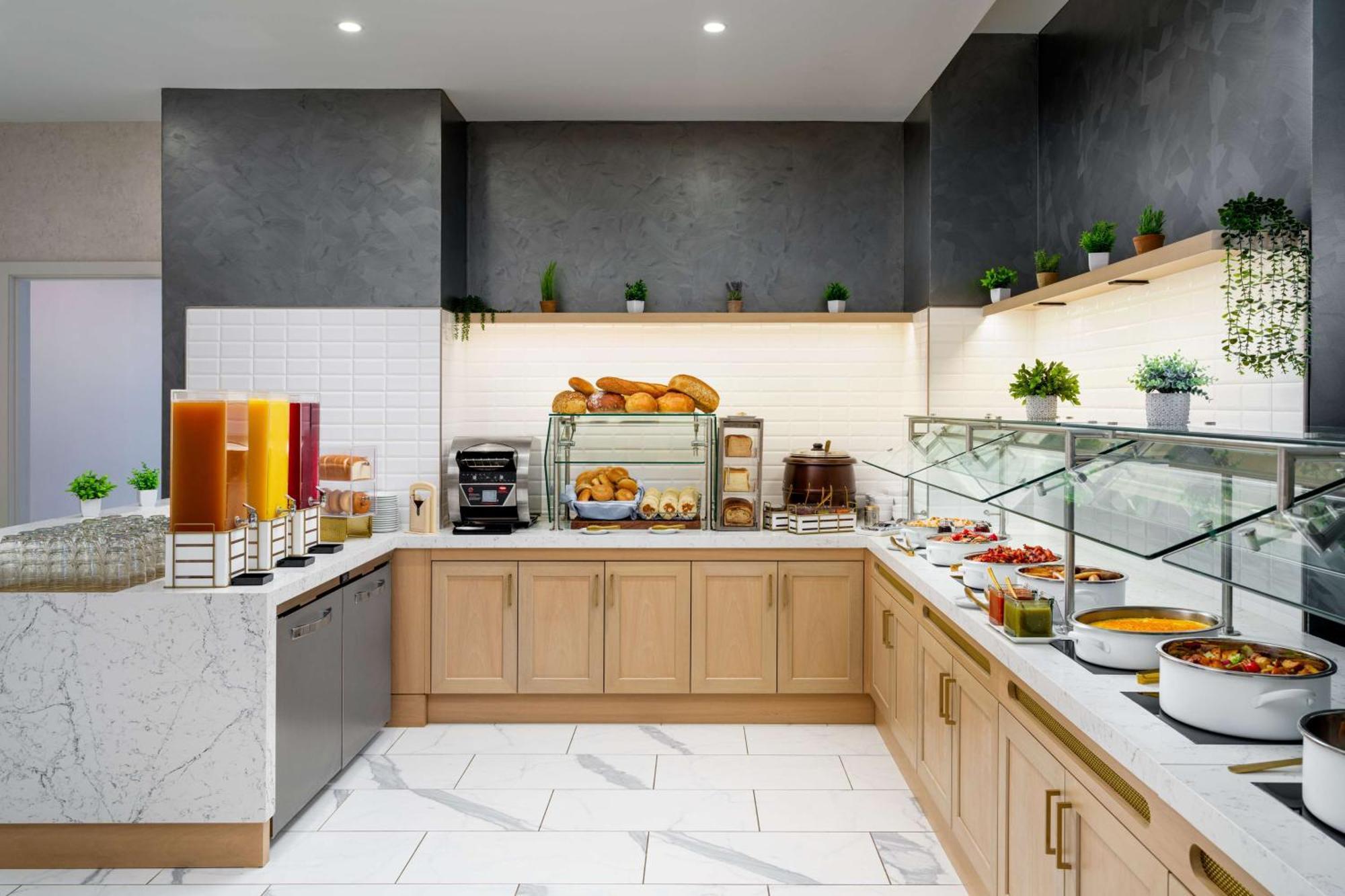 Hilton Times Square 4*