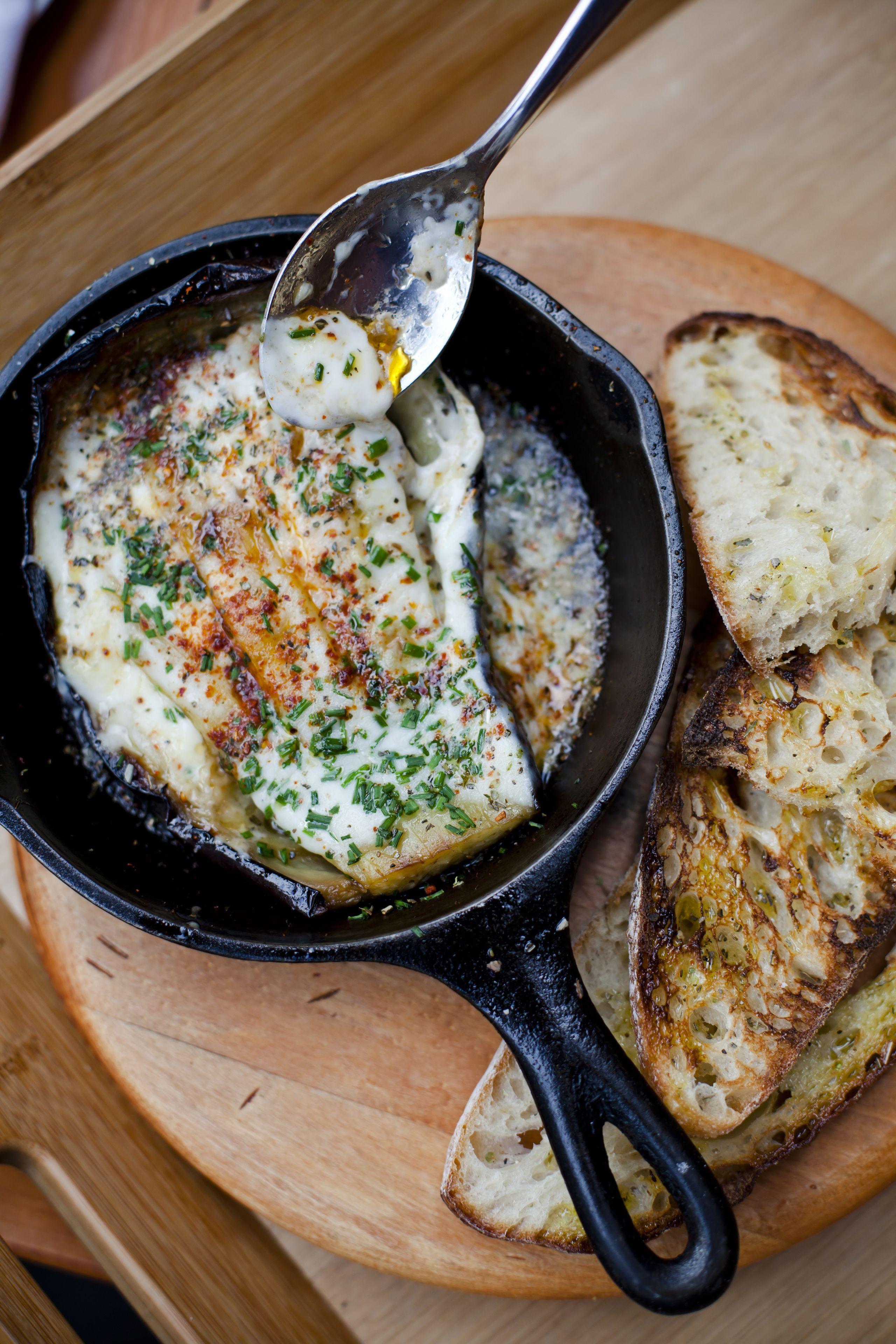 Giraffe By Library Collection Hotel New York