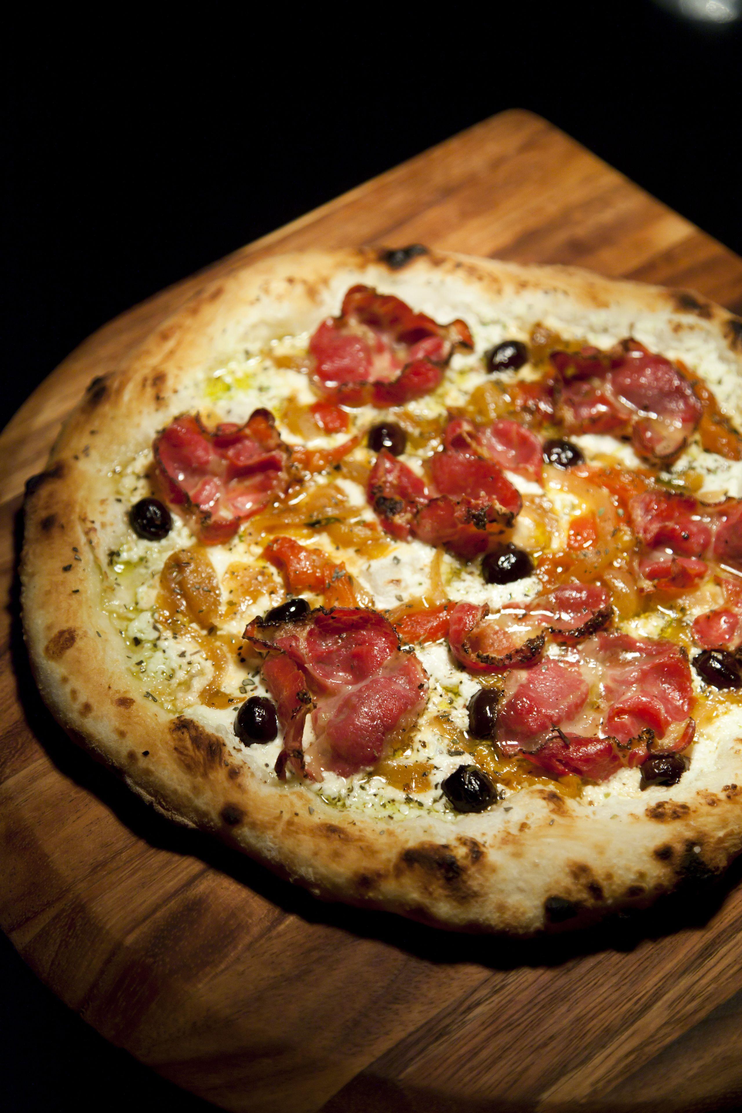 Giraffe By Library Collection 4* New York