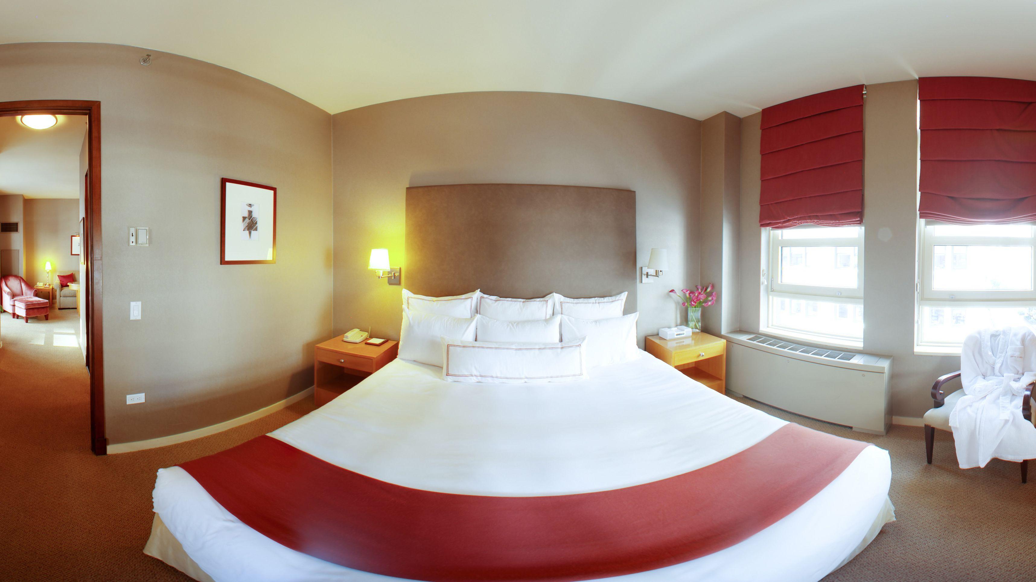 Giraffe By Library Collection Hotel 4*