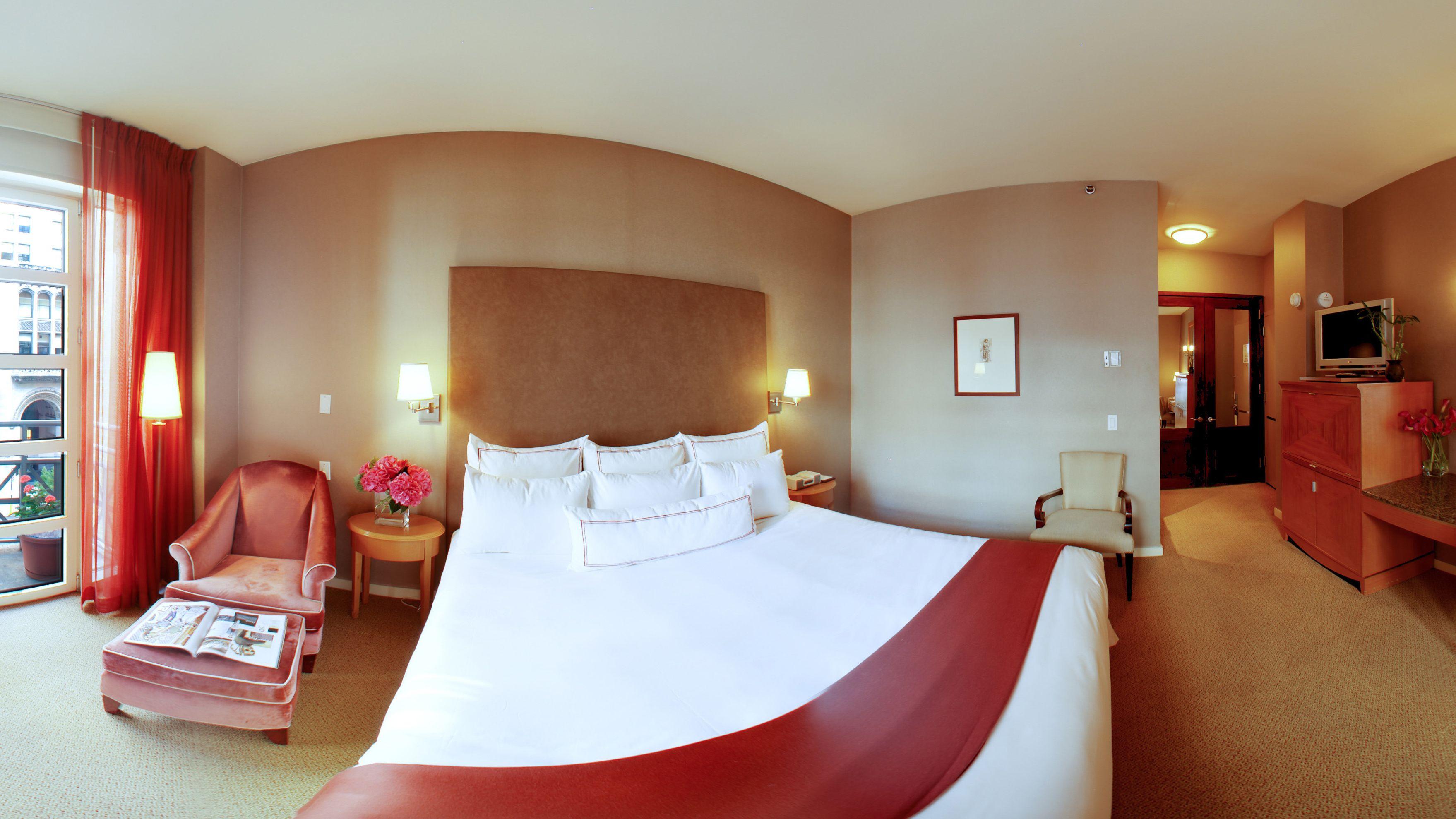 Giraffe By Library Collection Hotel New York