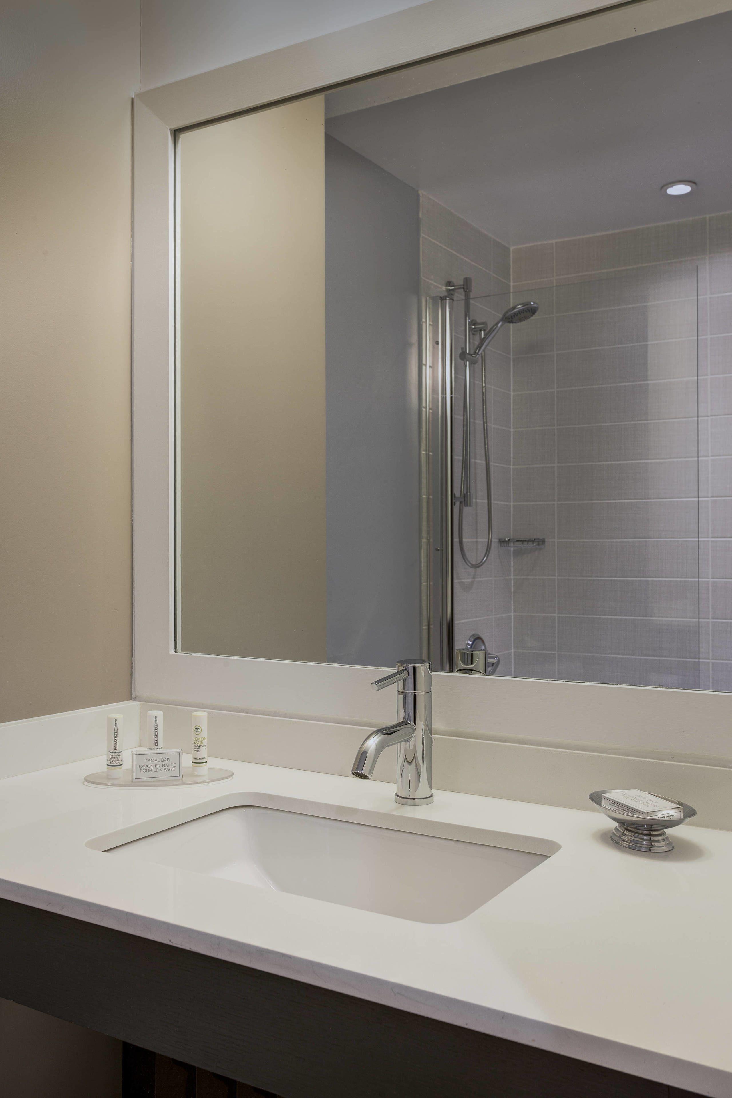 Courtyard By Marriott Jfk Airport Hotel New York