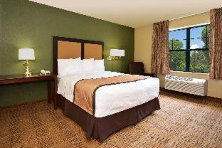 Hotel Extended America - - Laguardia Airport New York