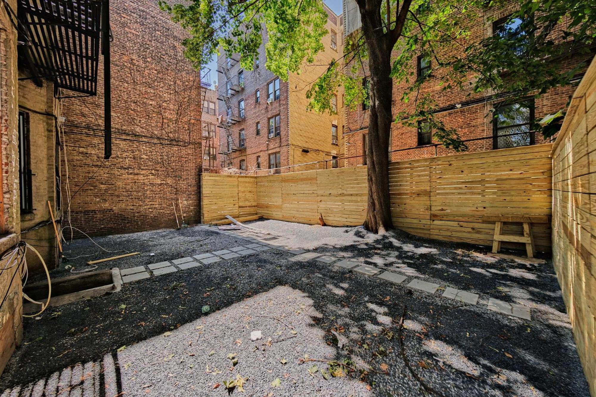 Apartment 4 Bed 4 Bath In Ditmas Park *