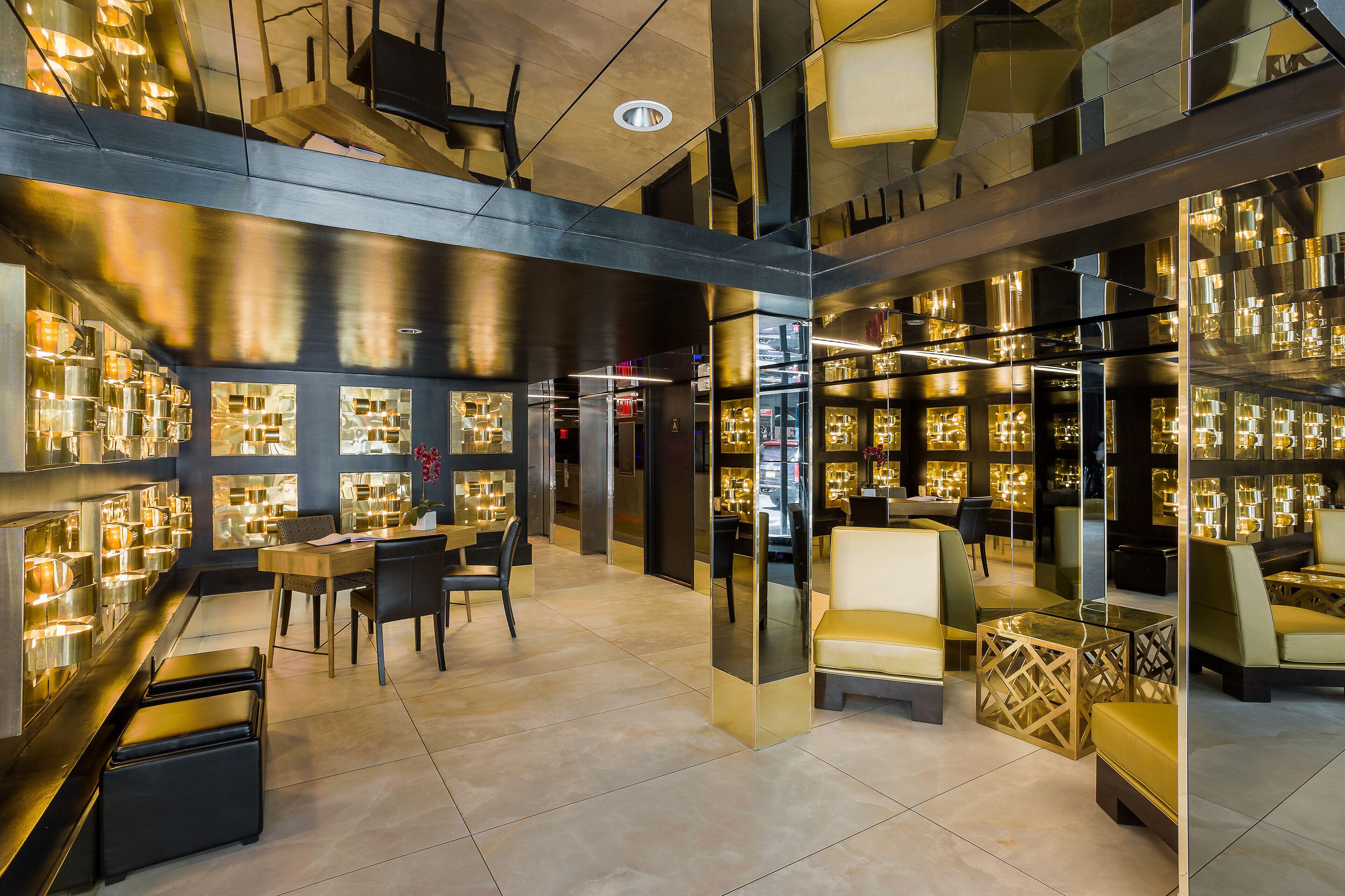 45 Times Square Hotel 3*