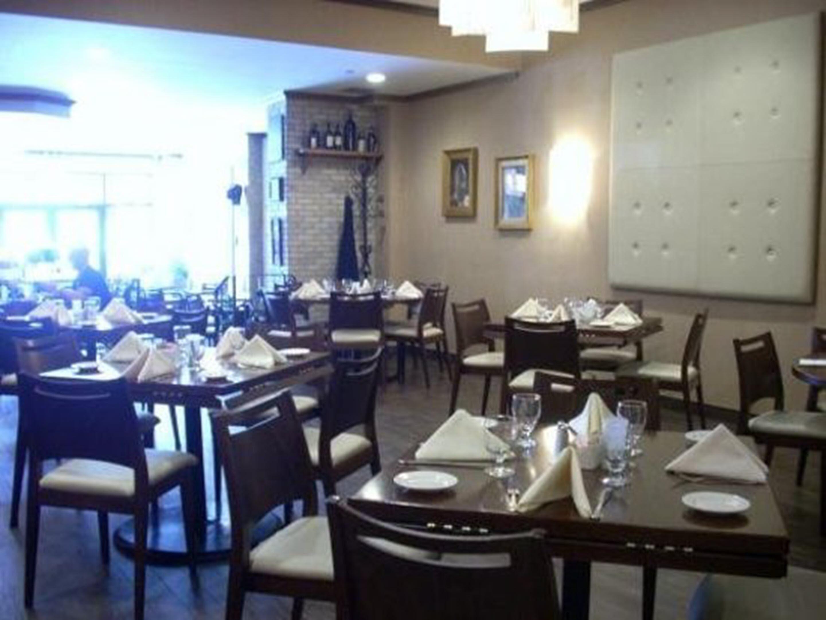 Marco Laguardia & Hotel 3*