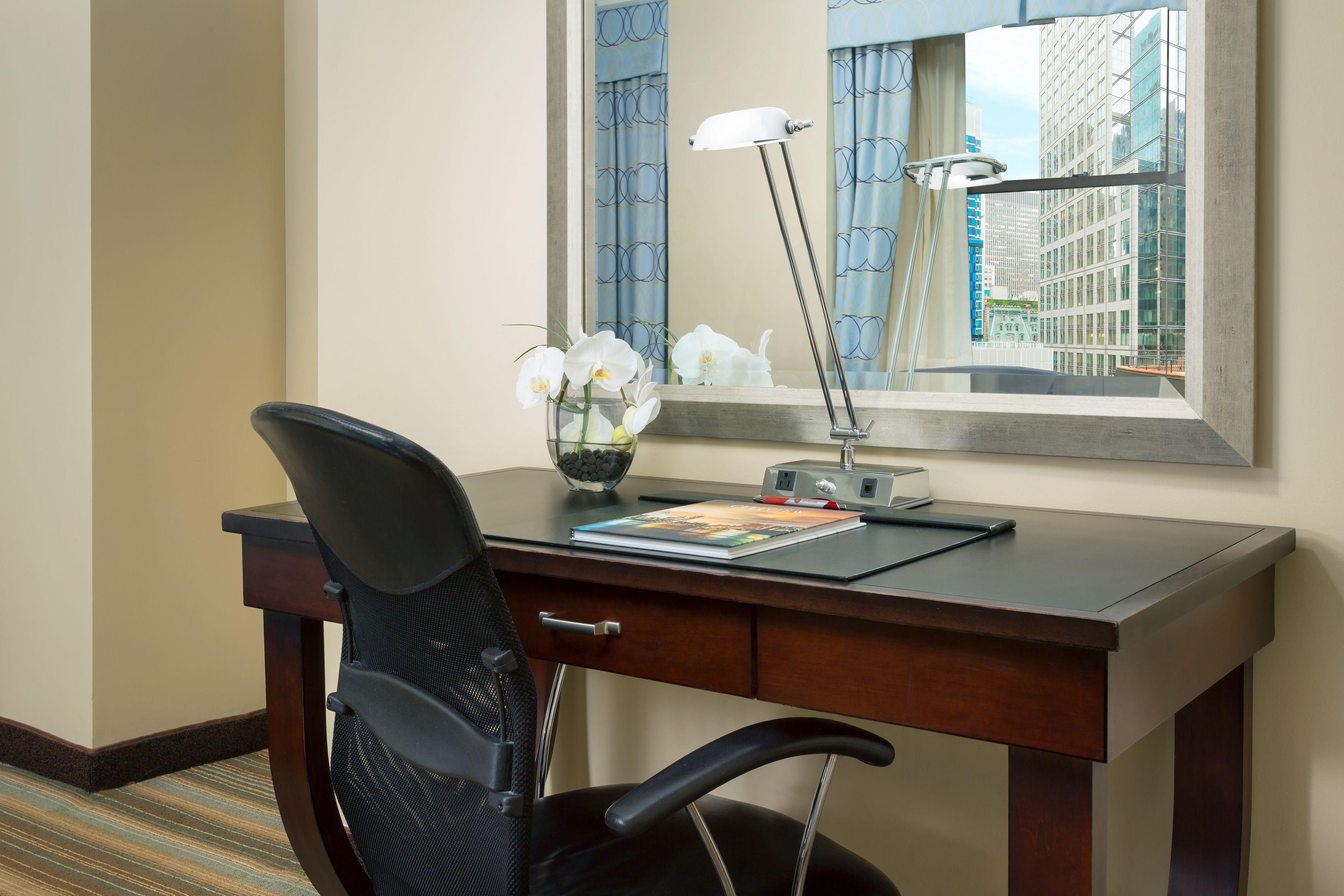 Hotel Aura Times Square