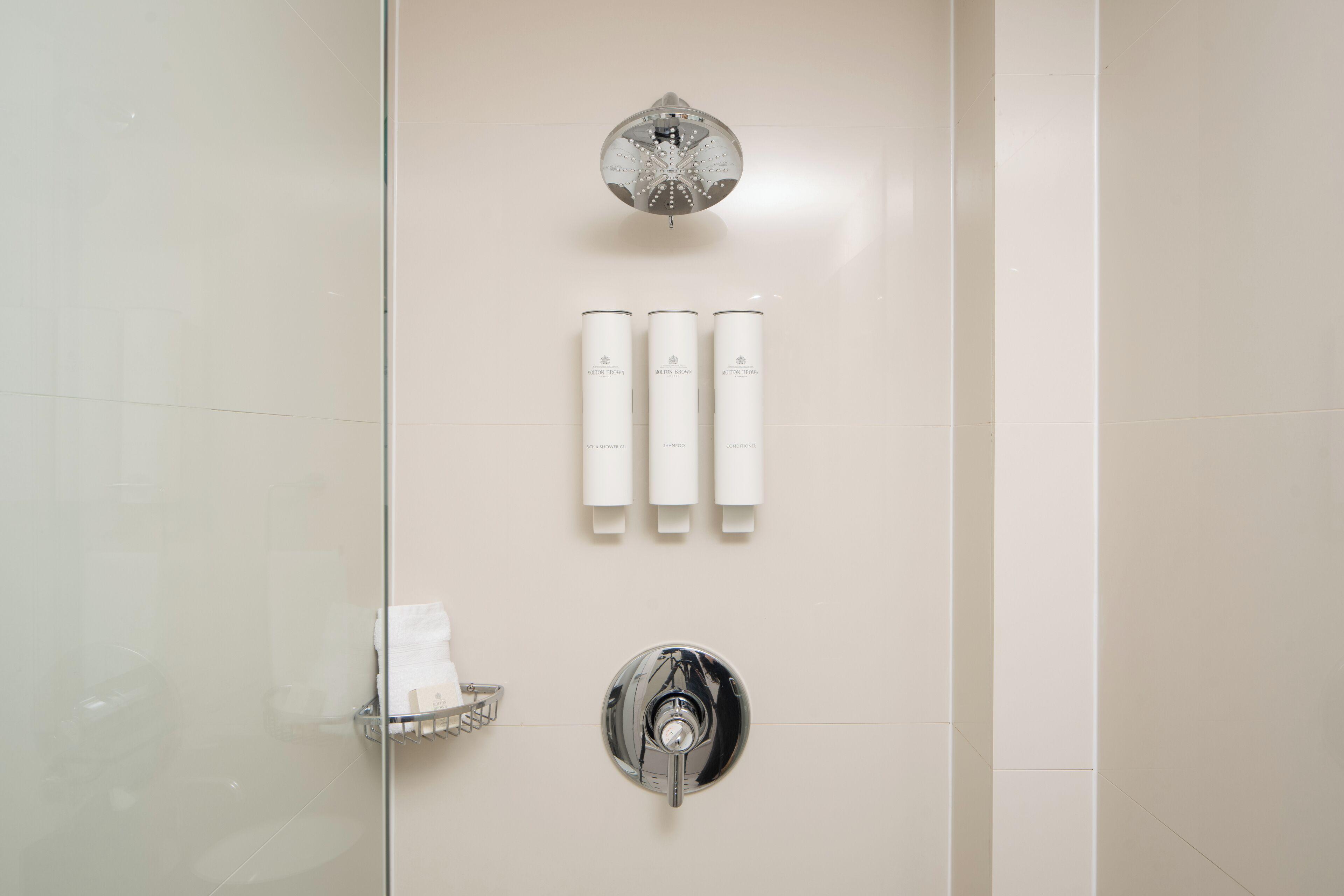 Hotel Aura Times Square 4*