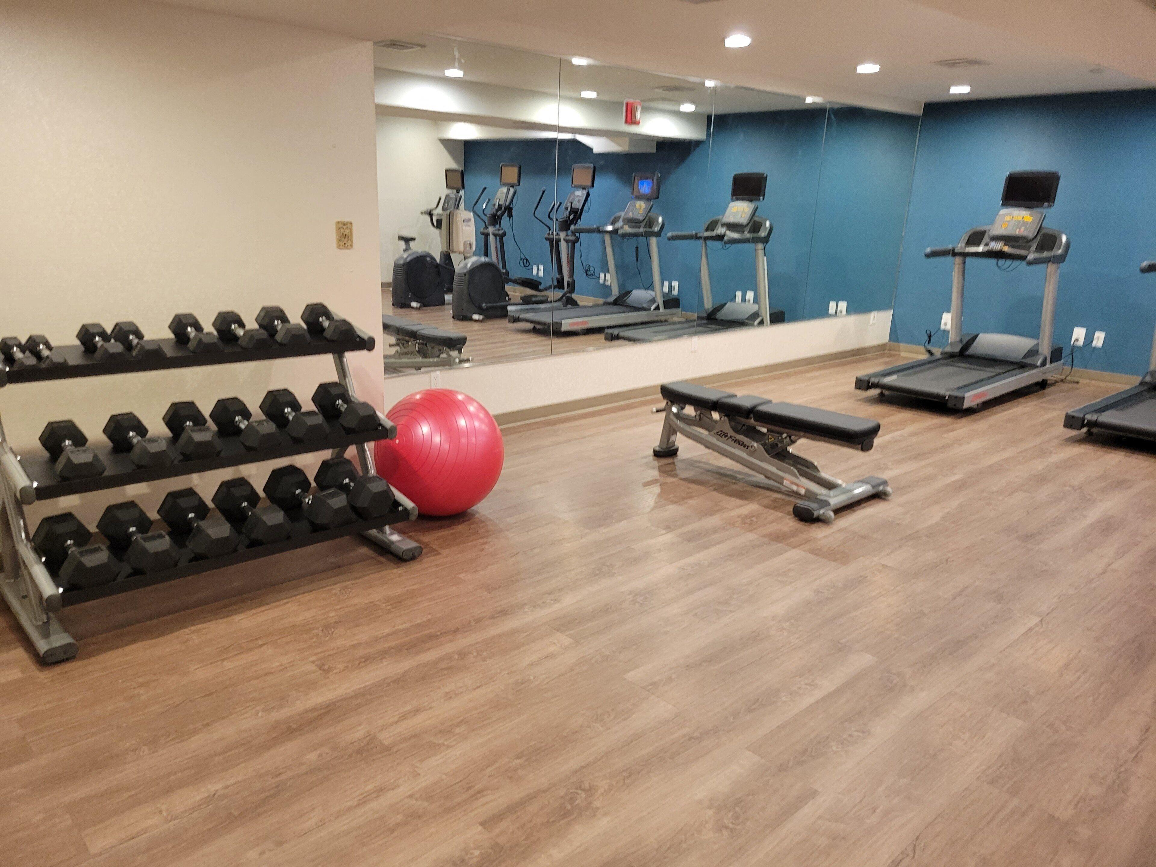 Express Maspeth By Ihg 2*