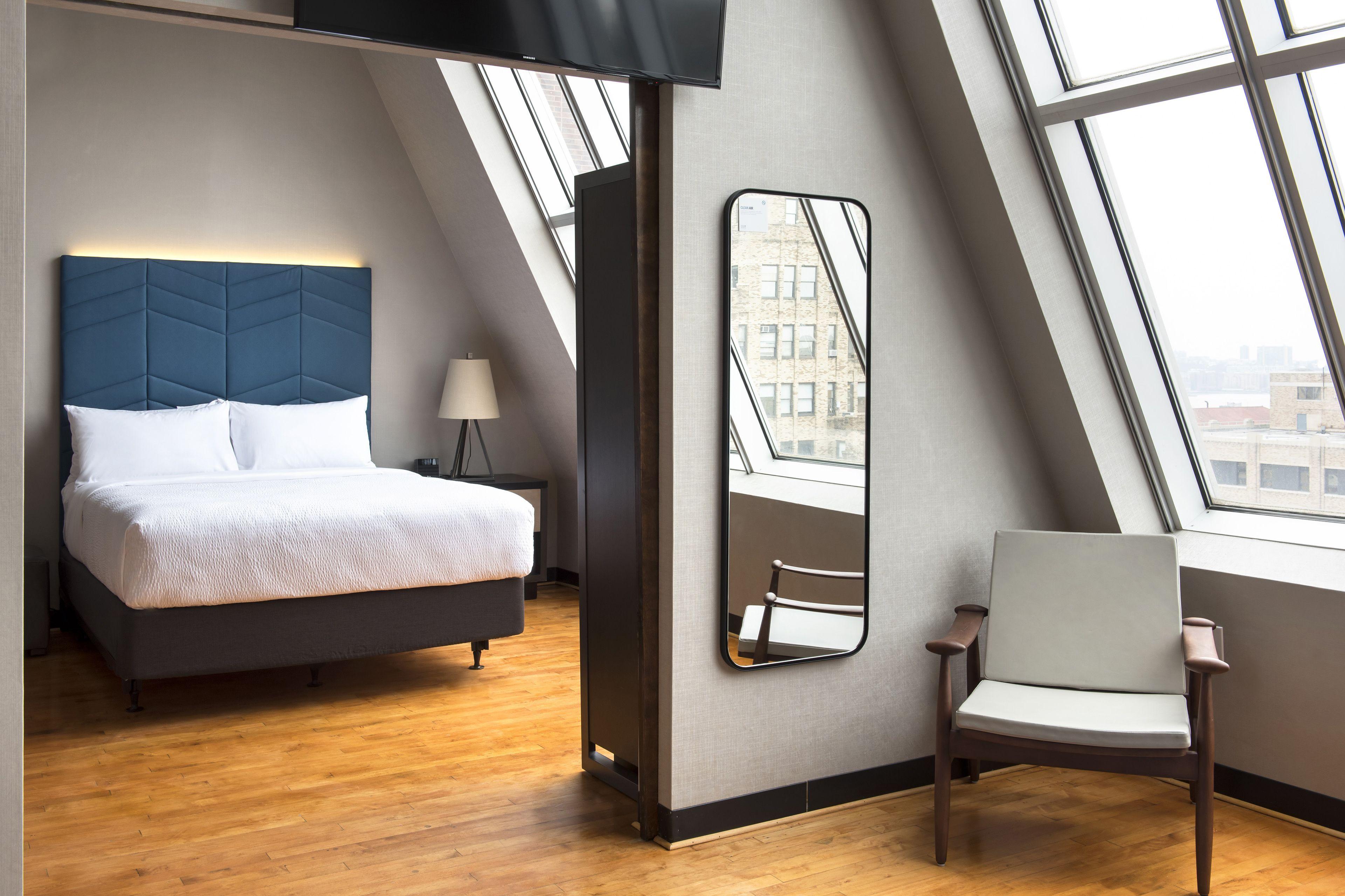 Hotel Four Points By Sheraton Manhattan Soho Village 3*