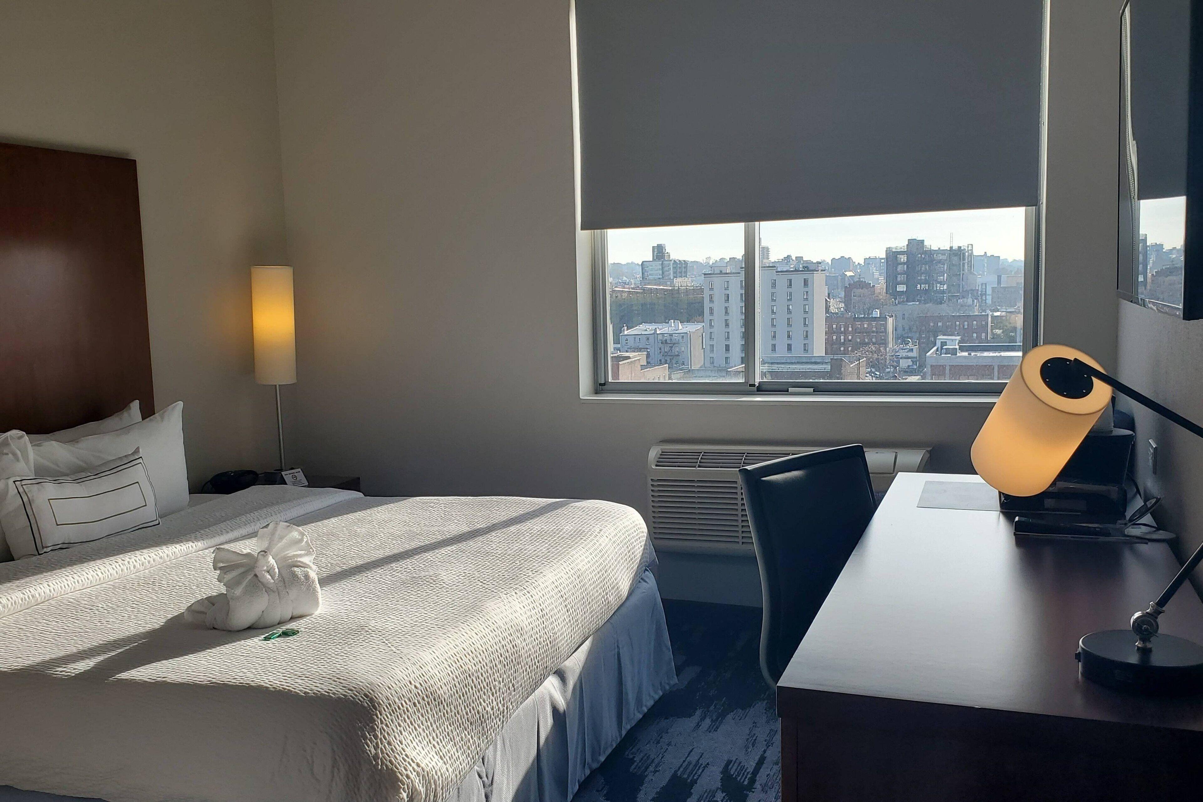 Hotel Fairfield & By Marriott Brooklyn New York
