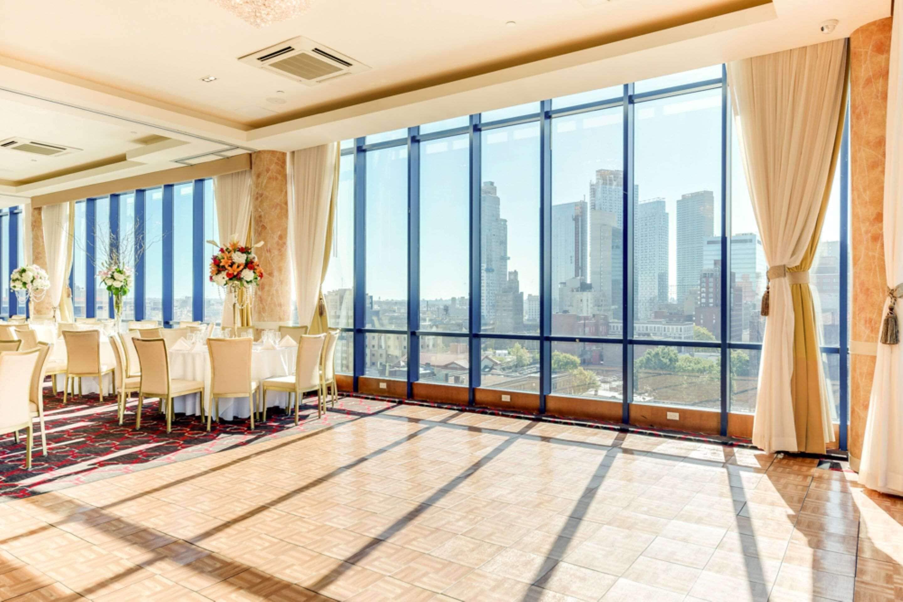 Vista Lic Hotel, Premier Collection By Western Hotel 3*
