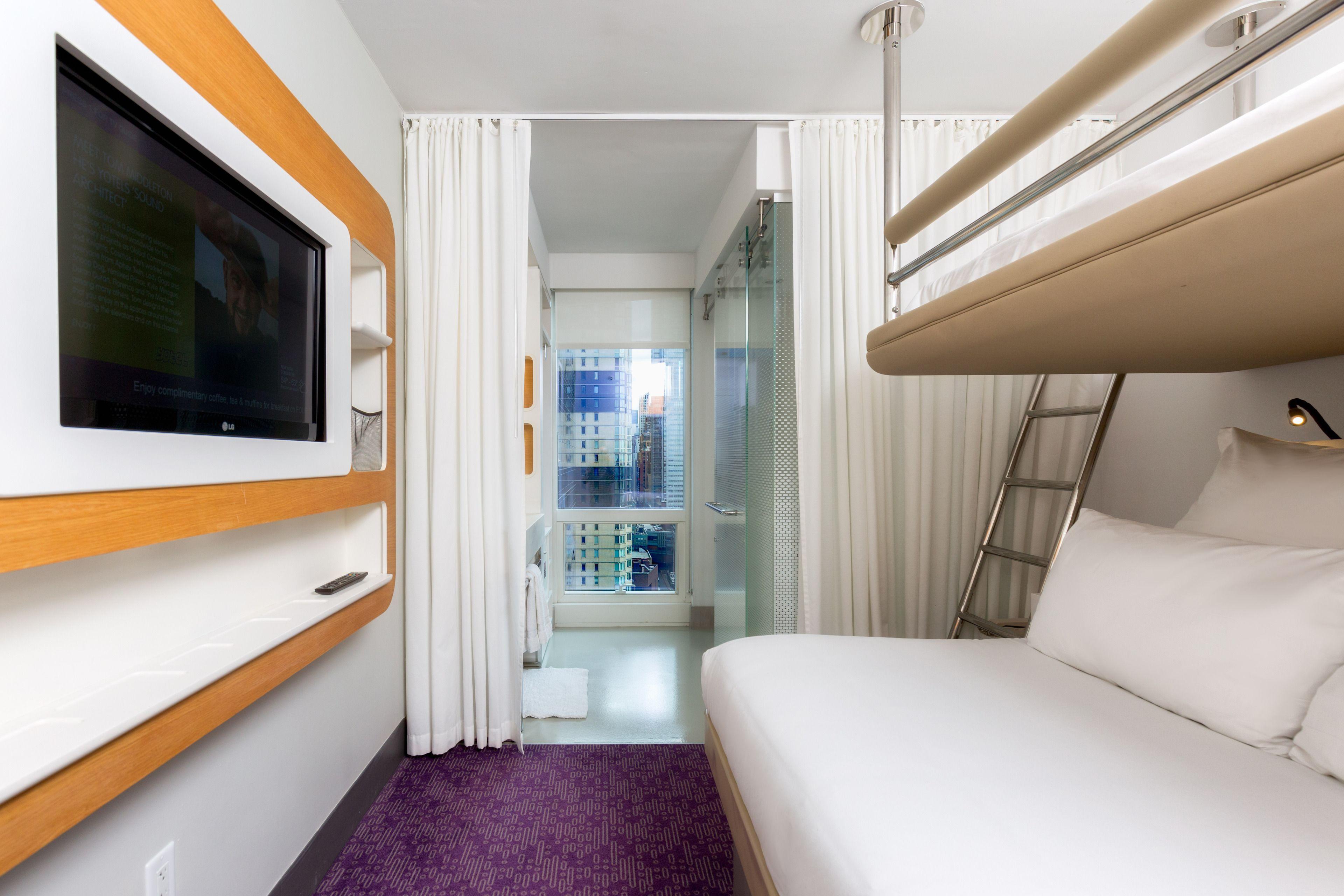 Yotel Times Square 4*